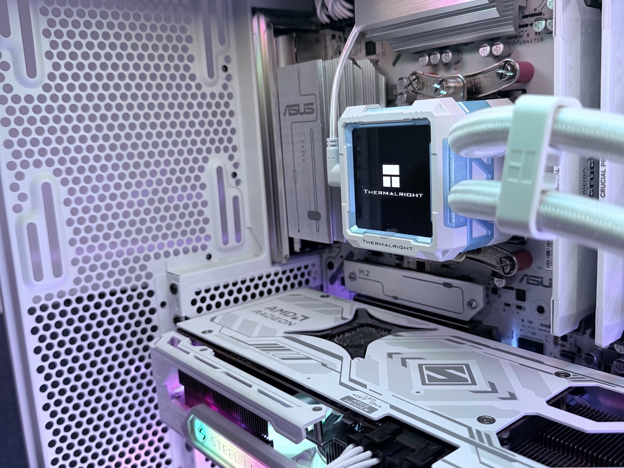 ⚪️"Polar Prism"❄️| 4K Gaming | Ryzen 7 9800X3D | RX 9070XT | 32GB 6400 mt/s DDR5 | 3TB Storage