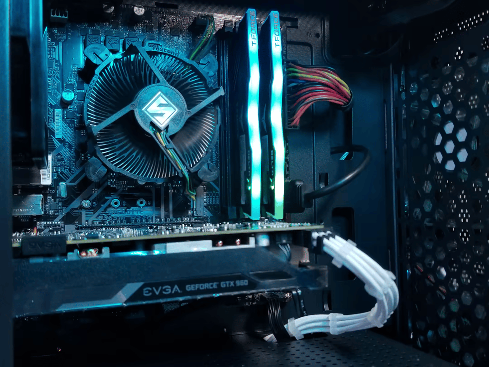 Intel core i3 9100F // EVGA GeForce GTX 960