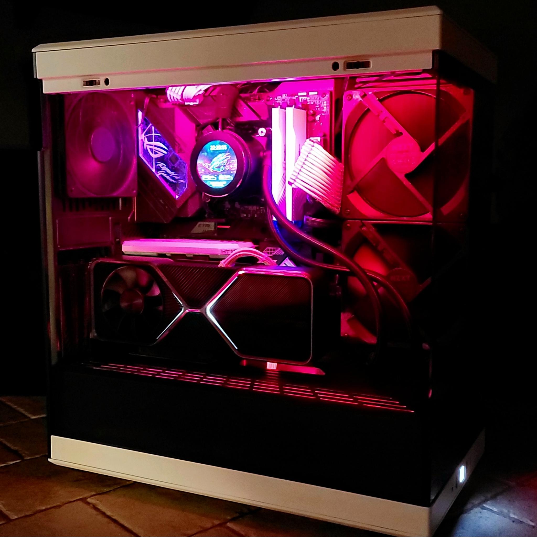 Black & Hyte--12900K, RTX 3080TI FE, 32 GB DDR5 6400, 2TB Samsng 980 PRO, Kraken 280mm, RM 1000x