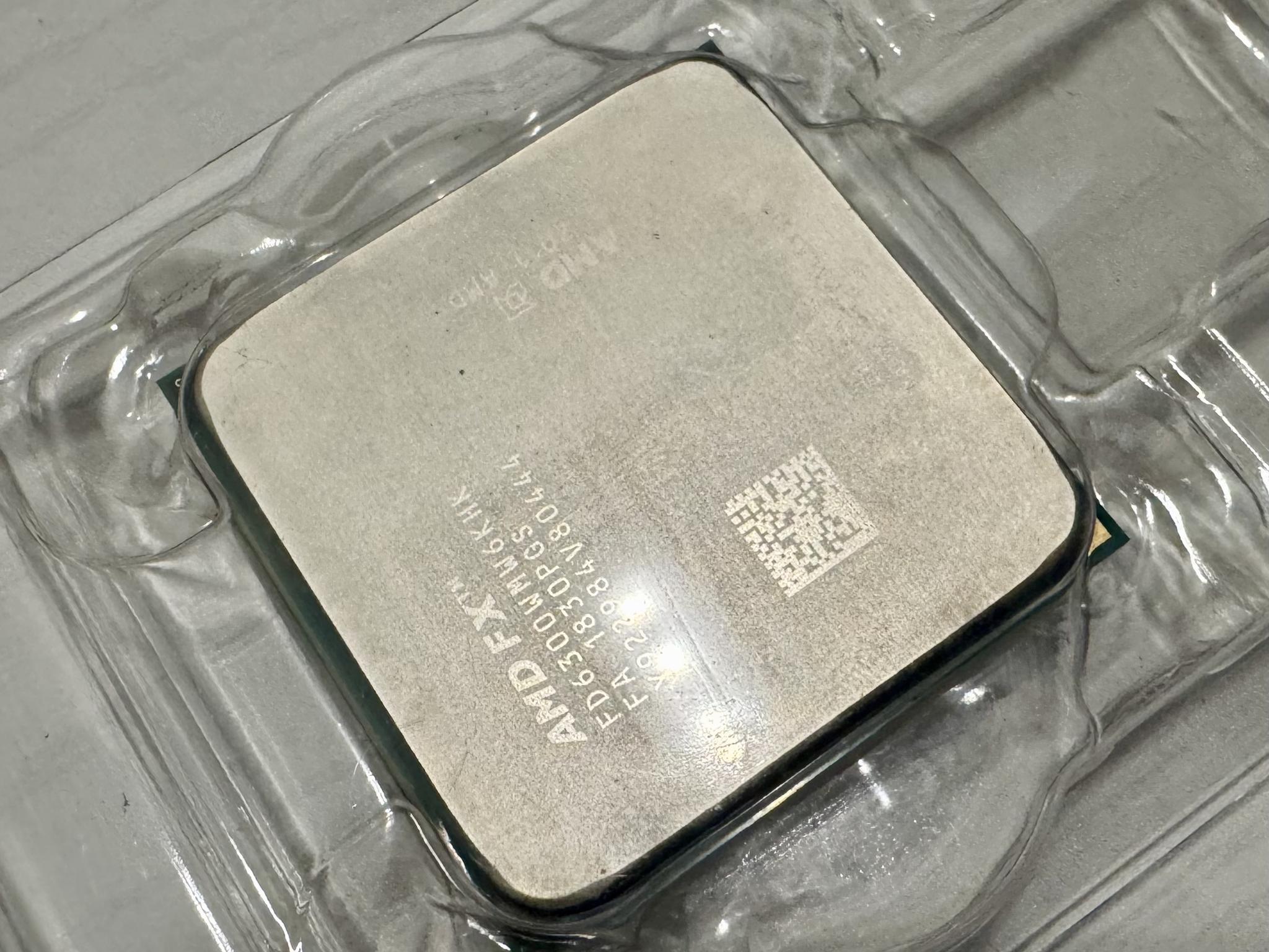AMD FX-6300 6-Core 3.5 GHz Socket AM3+ 95W FD6300 FX FX8300 Desktop Processor