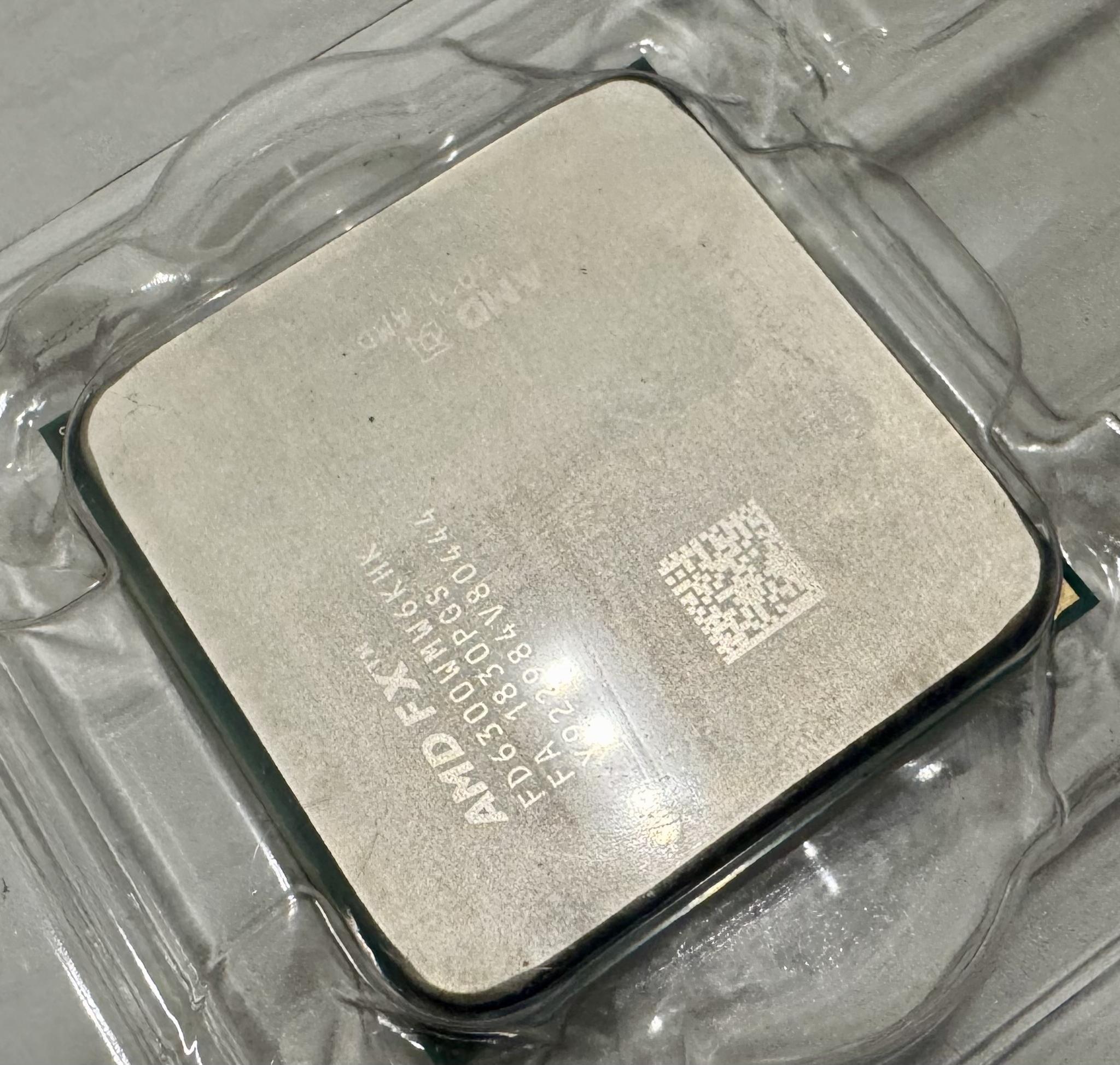AMD FX-6300 6-Core 3.5 GHz Socket AM3+ 95W FD6300 FX FX8300 Desktop Processor