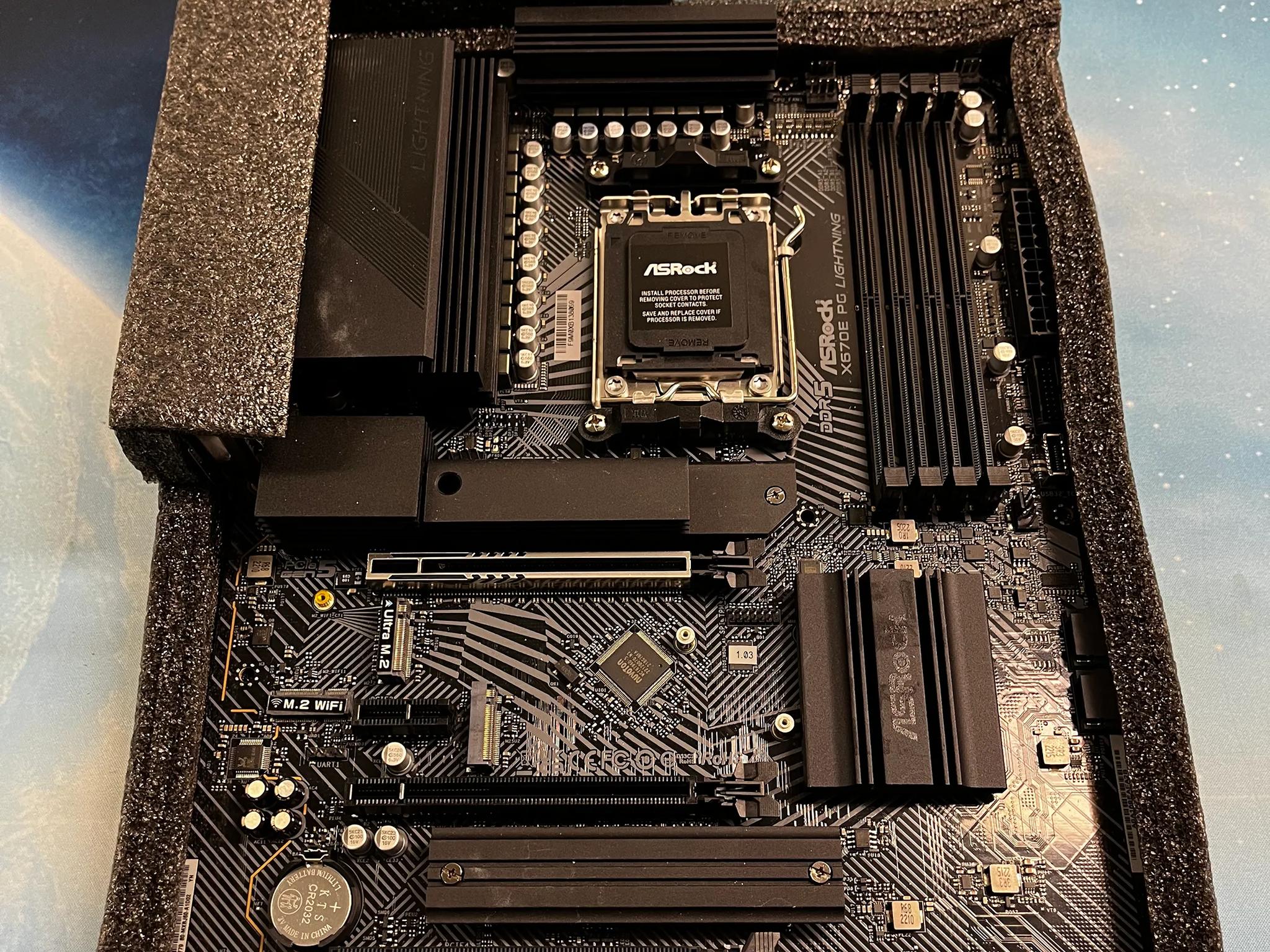 Lightly Used ASRock X670E PG Lightning