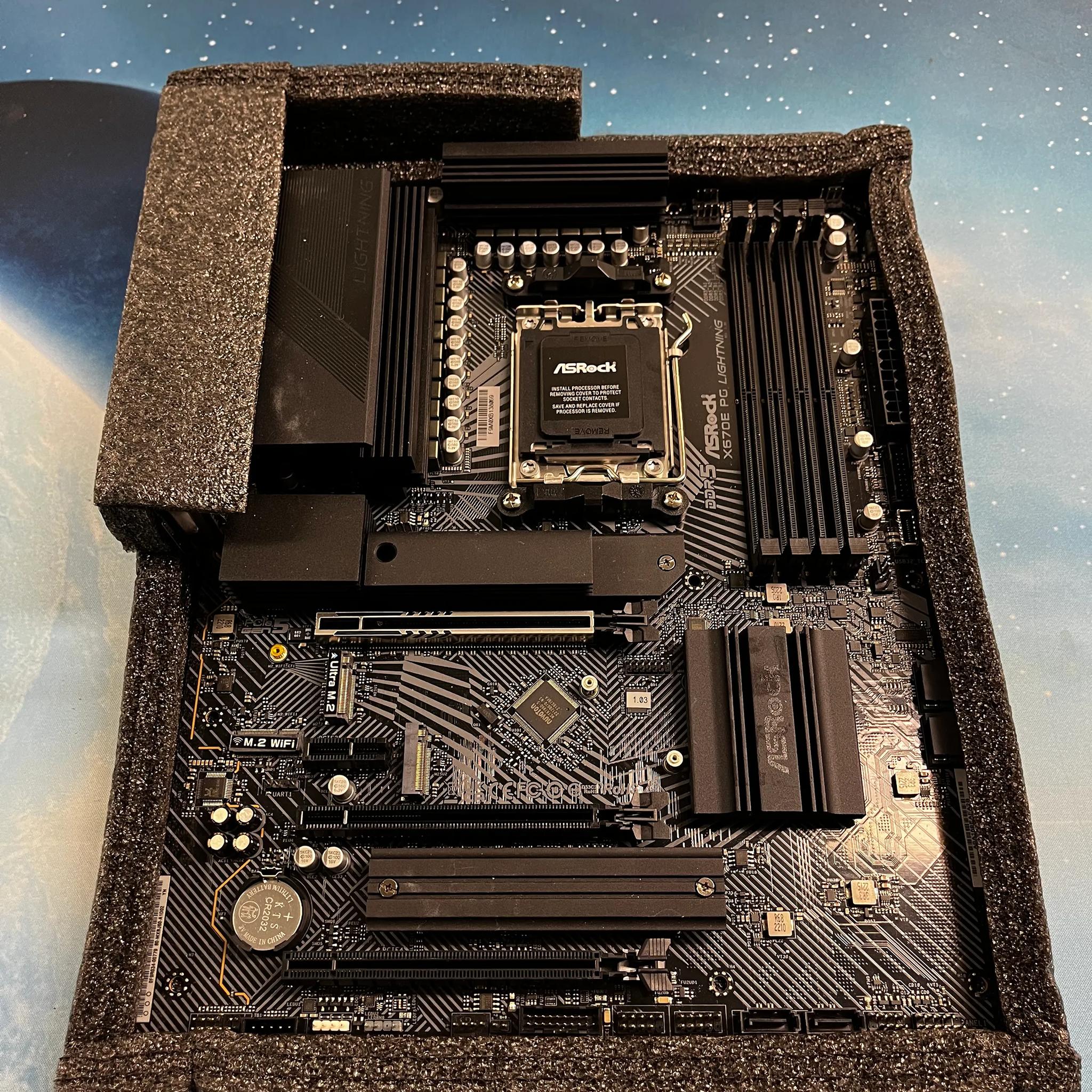 Lightly Used ASRock X670E PG Lightning