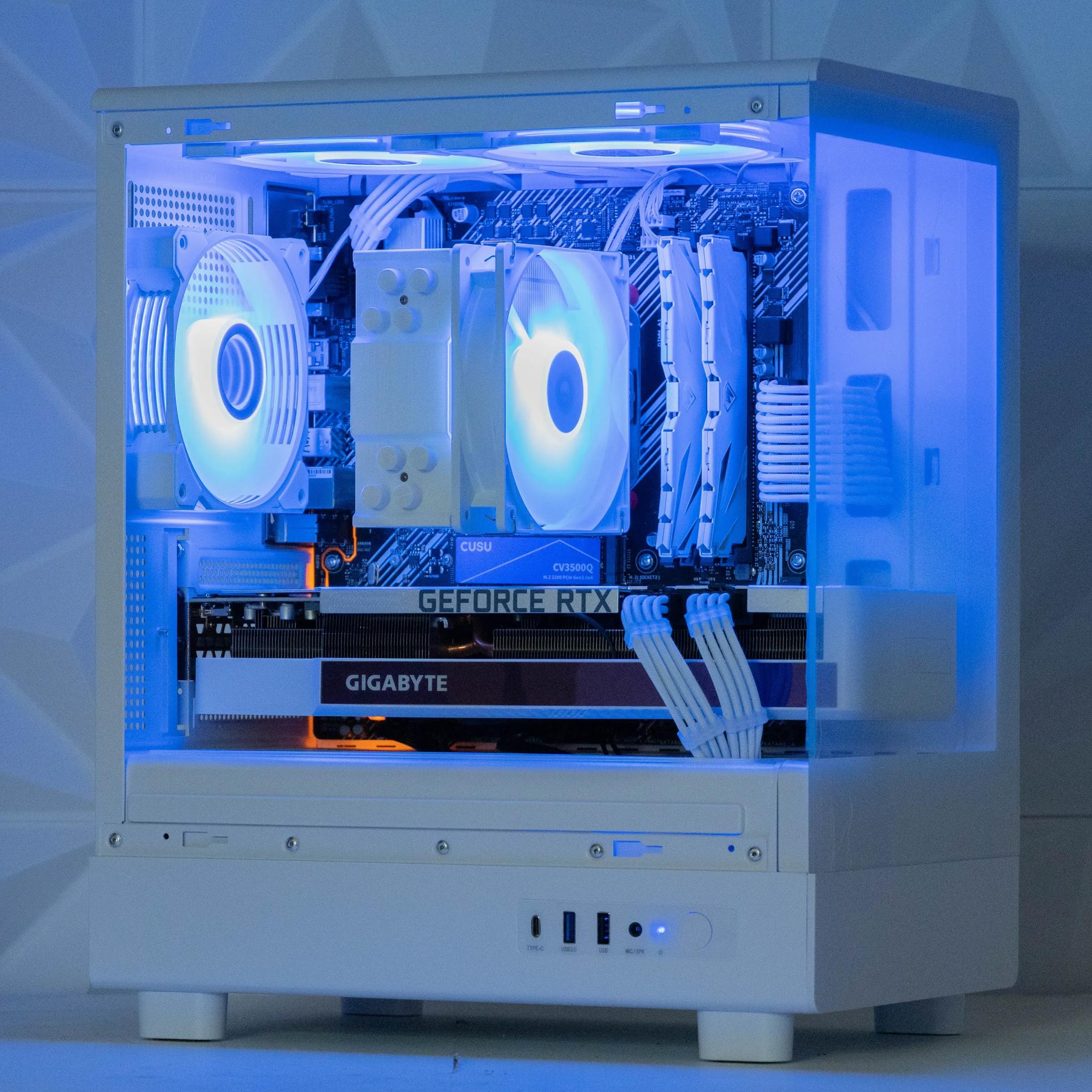 ⛄️ Snowy Spirit | Ryzen 5 5600X / RTX 3070 Ti / 32GB RAM / 1TB NVMe Gaming PC ⛄️