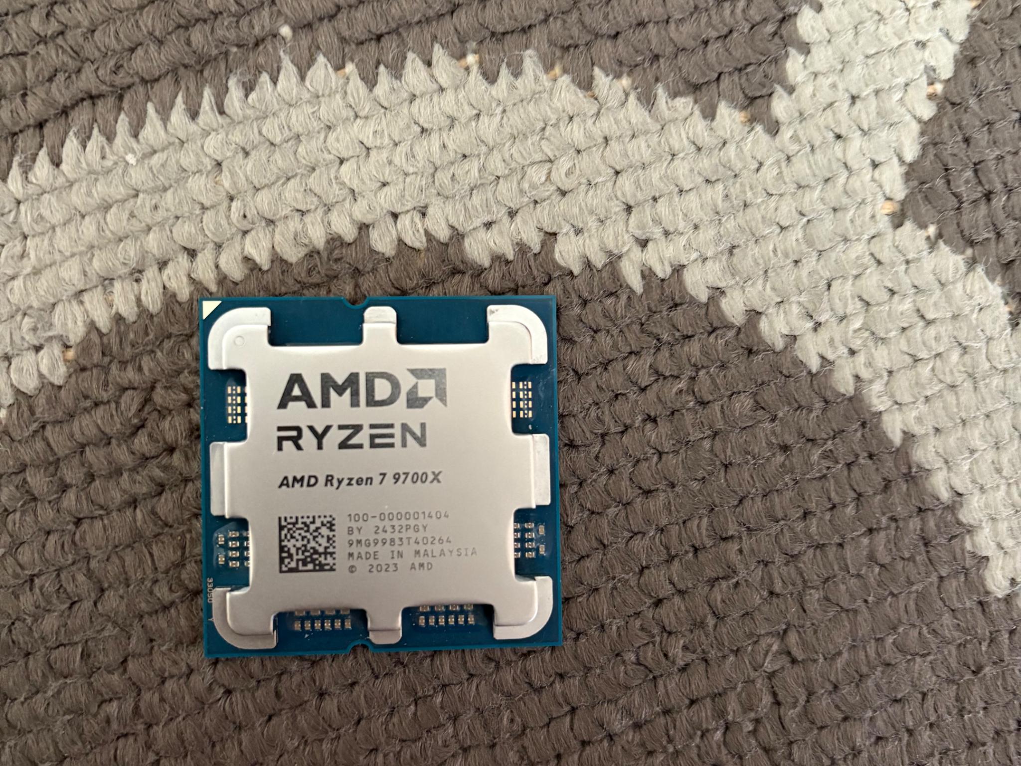 AMD Ryzen 7 9700X