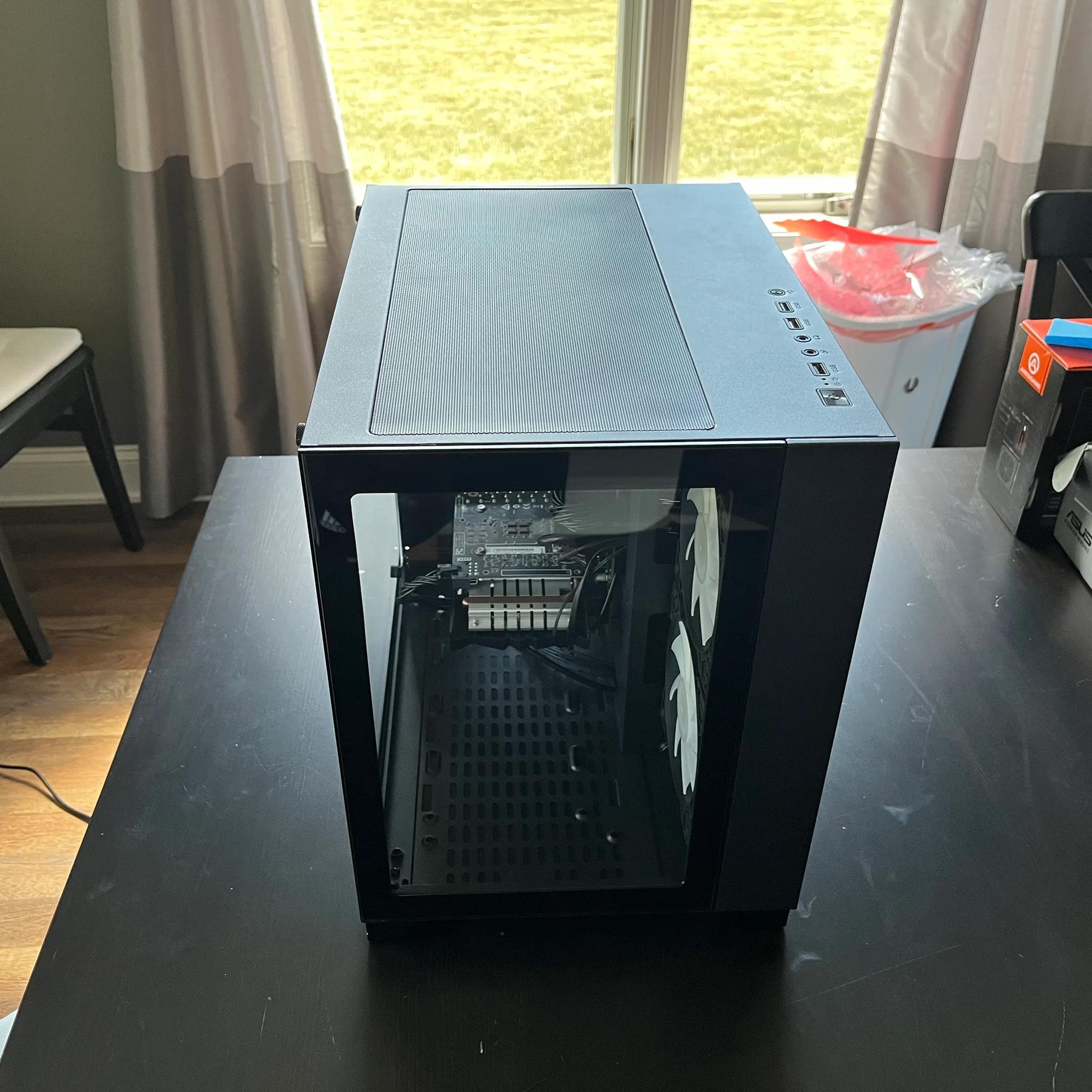 GTX 1660 Fish-Tank Gaming PC