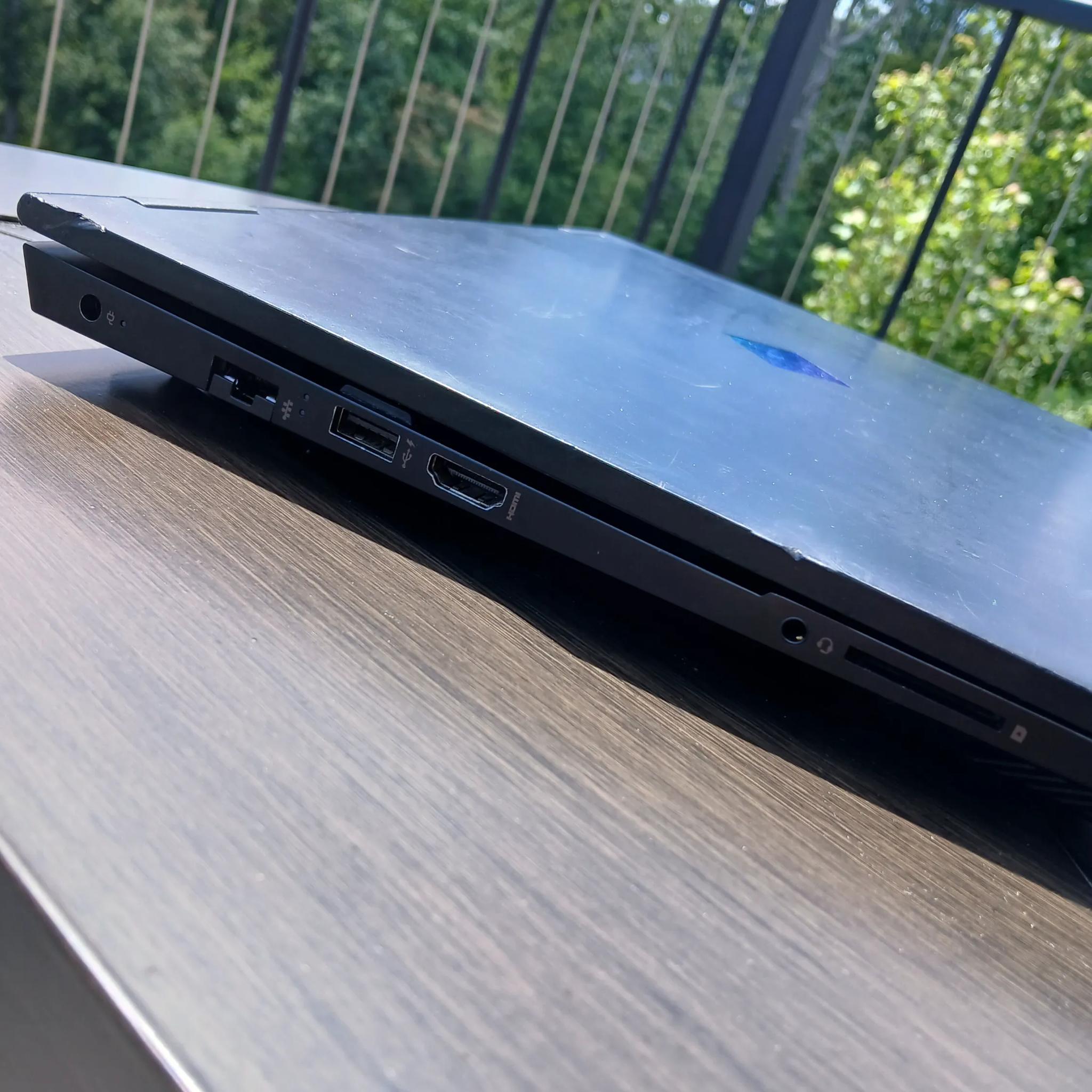 HP Omen 15-ek1013dx | Intel i7-10750H, RTX 3070, 32GB RAM, 512GB NVMe, 1080p 300Hz 15.6", Windows 11