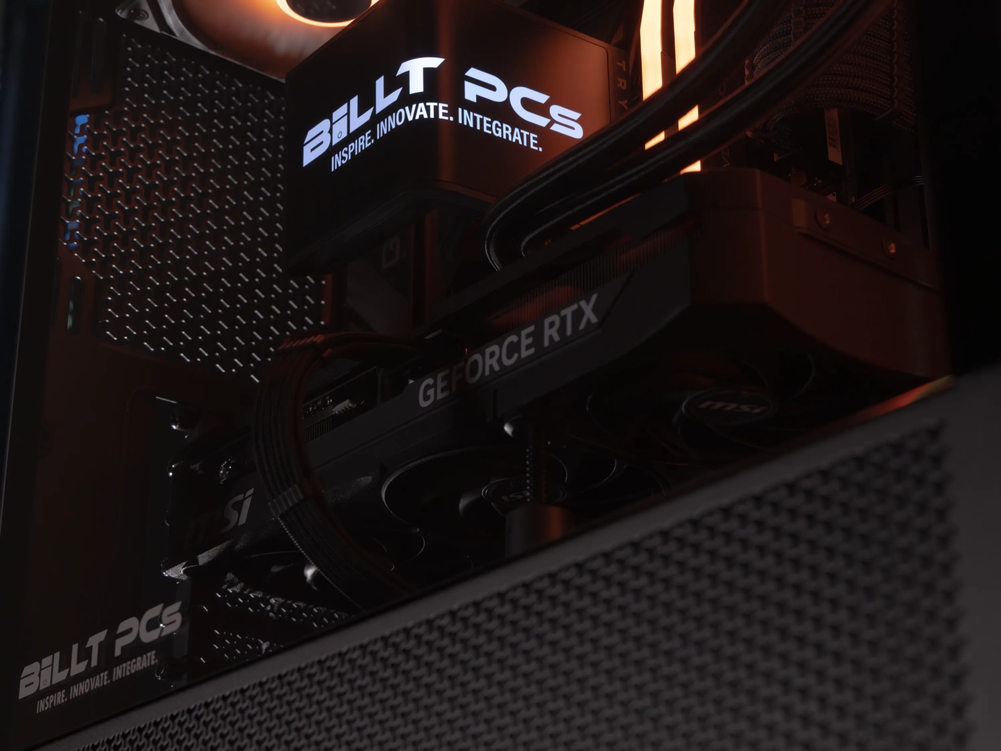 🔶 Zircon 🔶 RTX 5070Ti / AMD R7 9700X / 1TB NVME / 32GB DDR5 RAM / 360 AIO / Windows 11 Pro