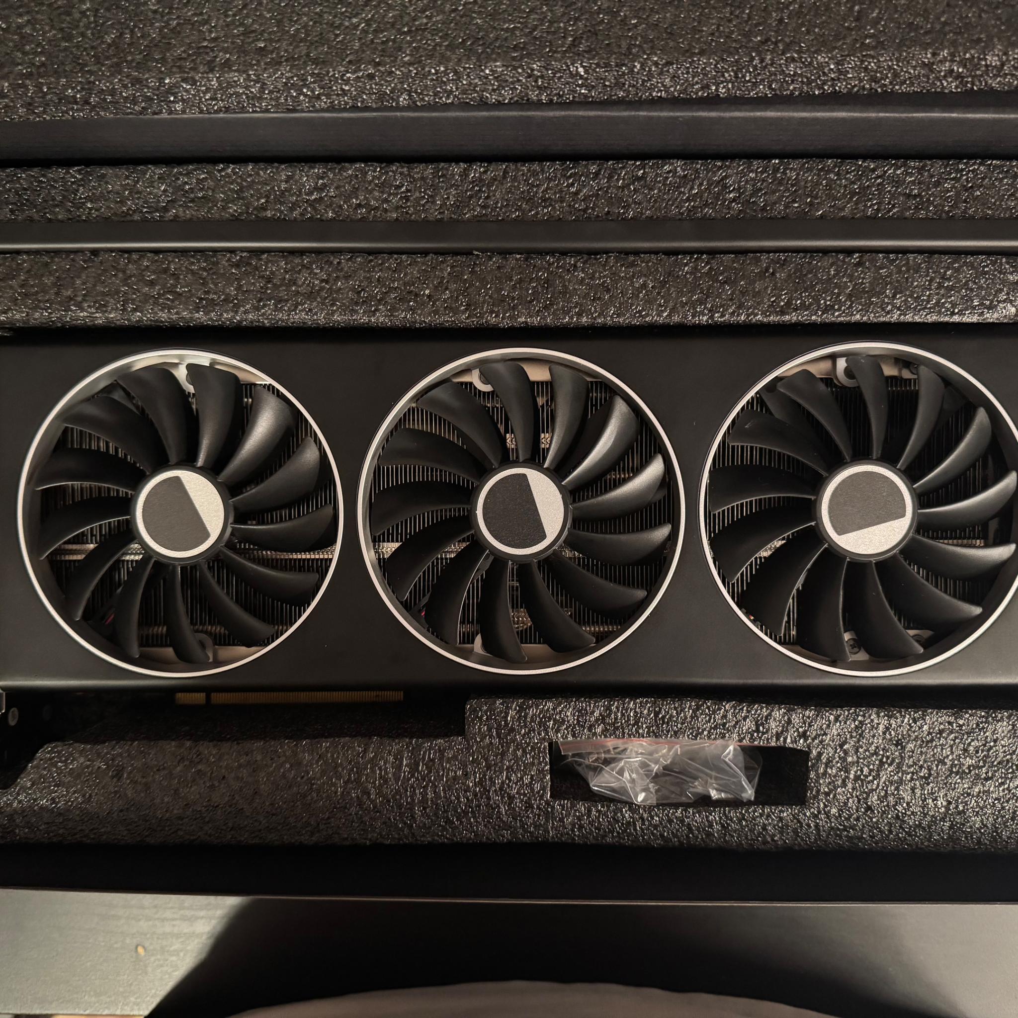 XFX Speedster MERC310 AMD Radeon RX 7900XTX