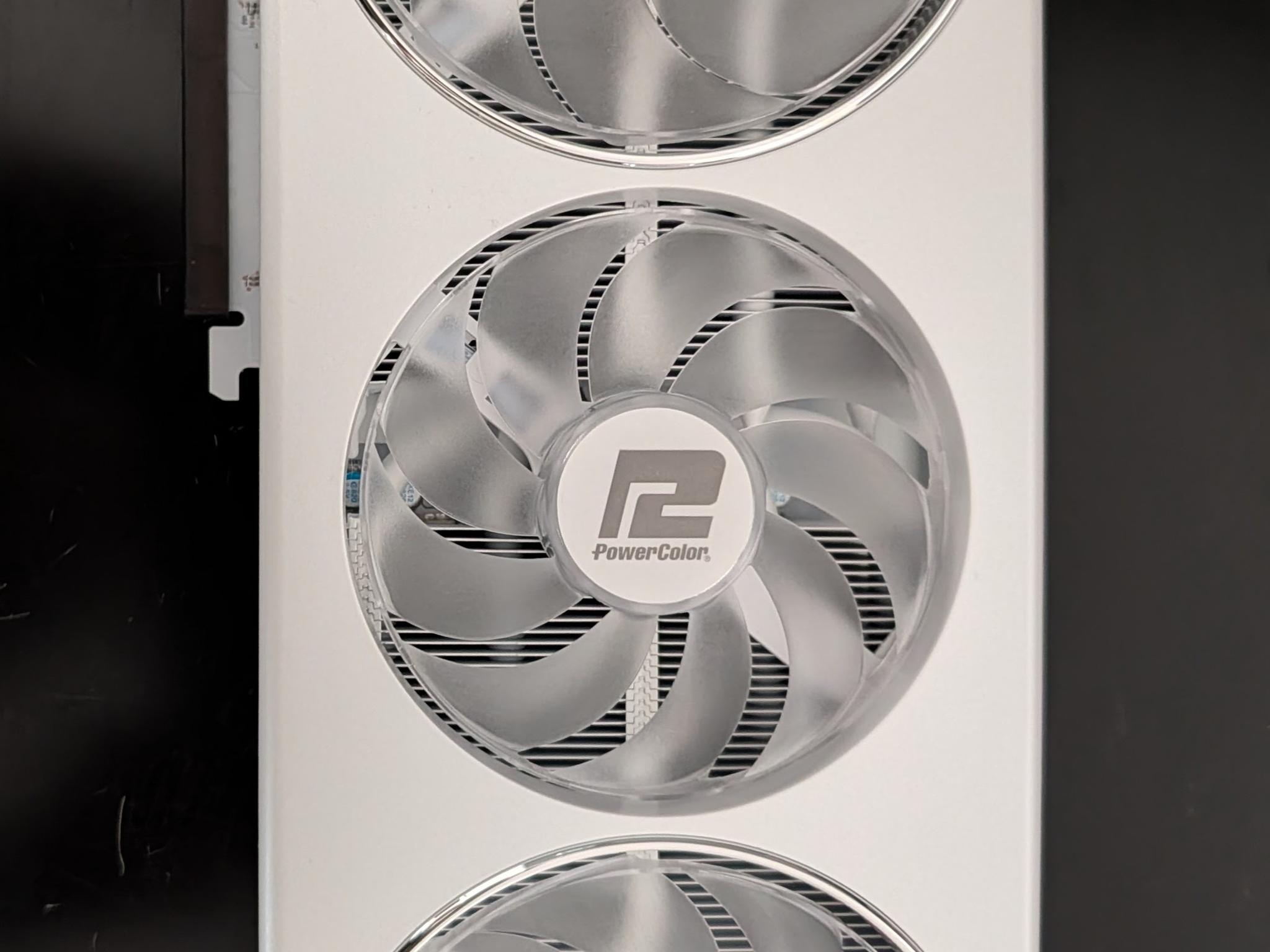 Powercolor hellhound RX 7800 XT white