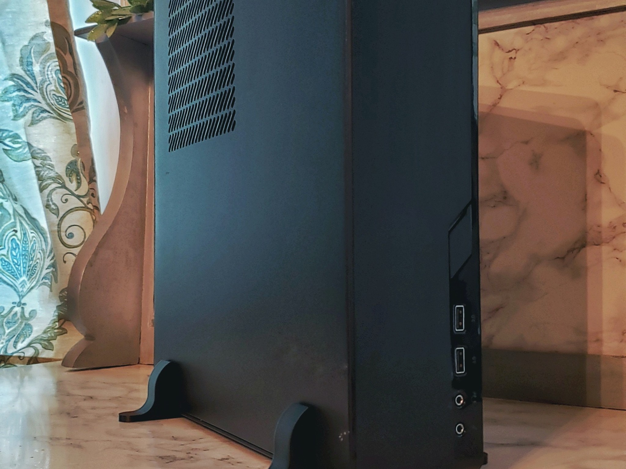 "The Miniature" 🚀 | i7-7700K | Nvidia GTX 1070 Ti | Custom Gaming PC
