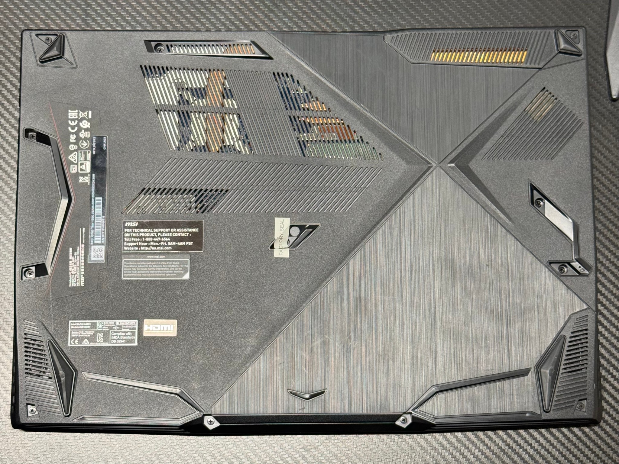 GTX 1650 / i5-10500H / 8GB 2933MHz DDR4 ram / 256GB Nvme ssd / Windows 11