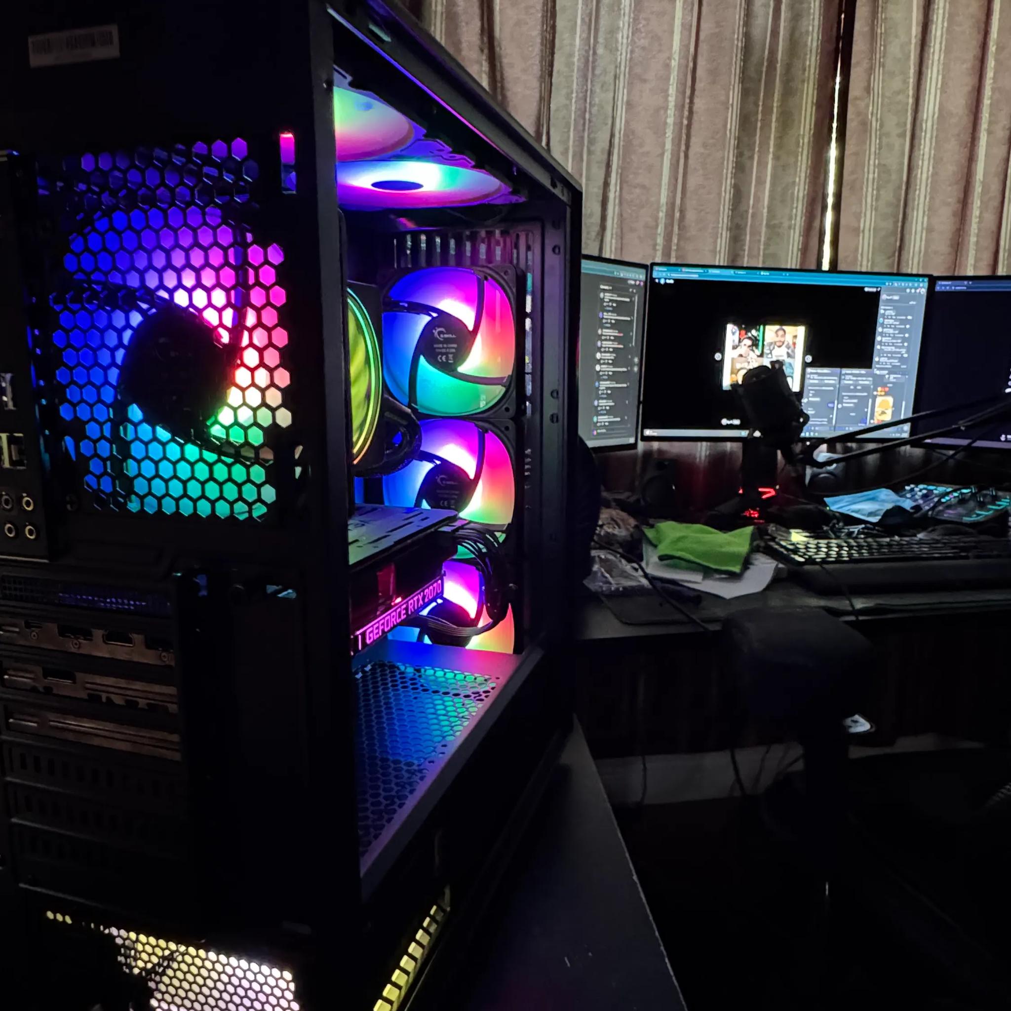 EVGA RTX 2070 super + RYZEN 7 3700x +16 GB RAM (THE PHANTOM RGB)