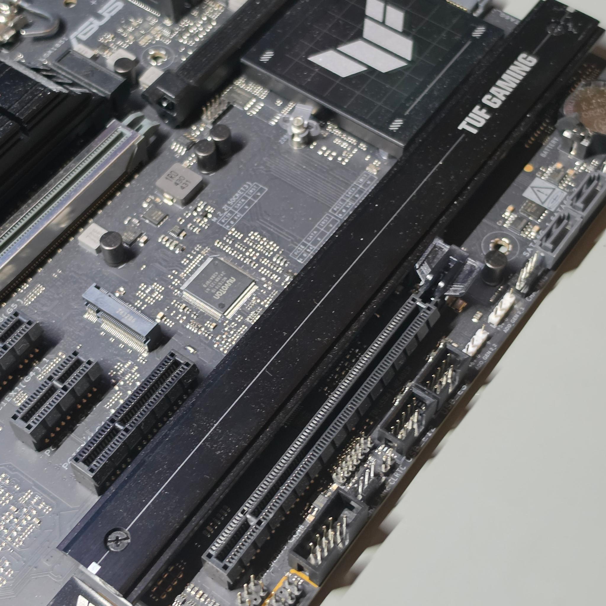 ASUS TUF GAMING Z890-PLUS WIFI *READ*