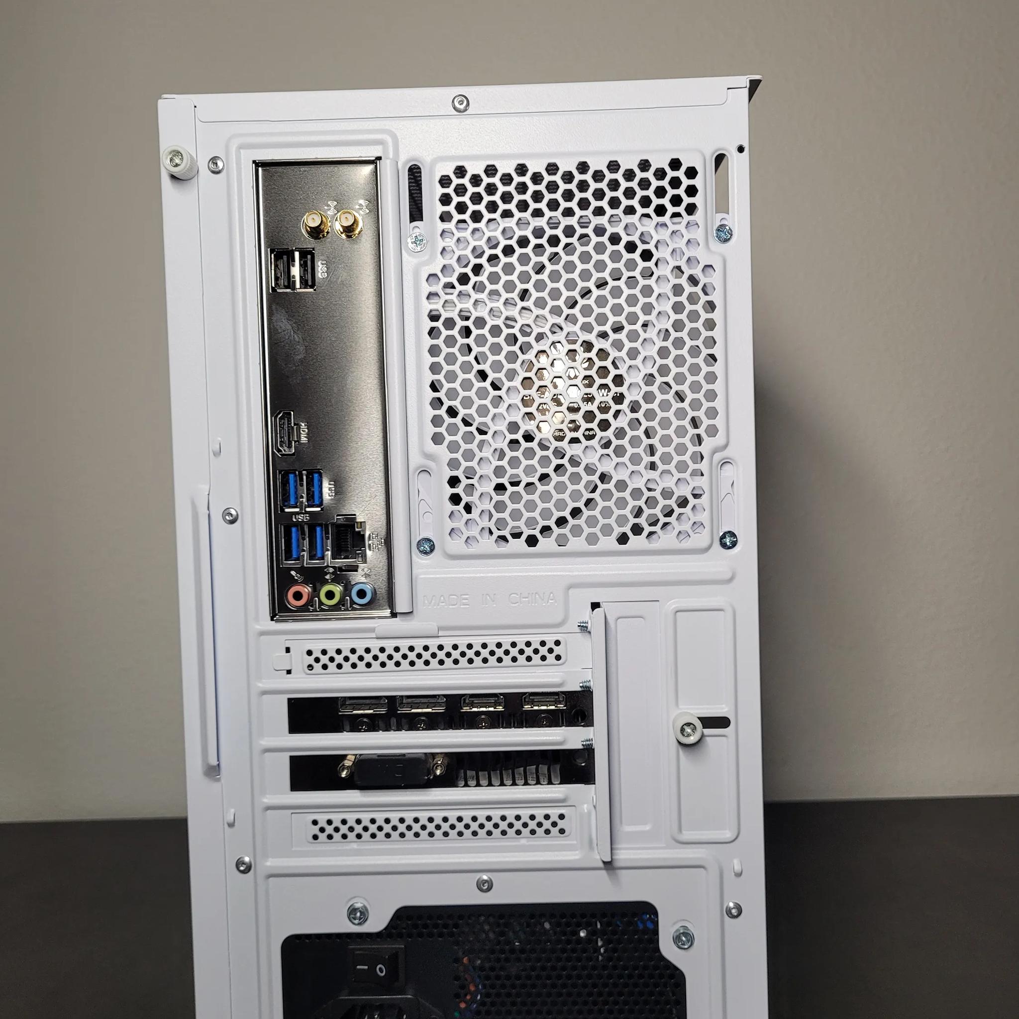 Entry White Gaming PC // Ryzen 7 1700 // GTX 1060 6GB // 16GB DDR4 // 1TB SSD // WI-FI