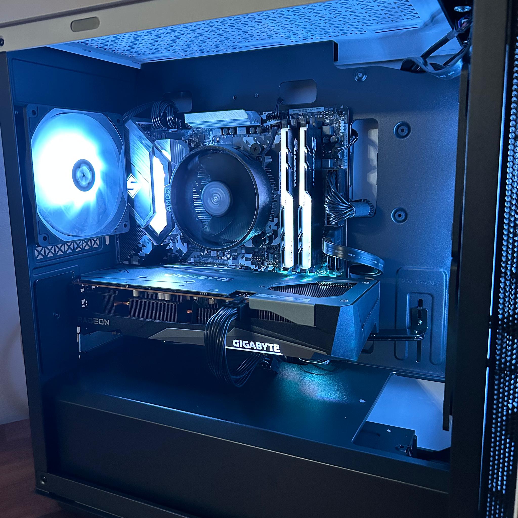 AMD RX 7600 | Ryzen 5 5500 | 1TB SSD | The Mini Legend V6  **FREE AVATAR GAME CODE INCLUDED**