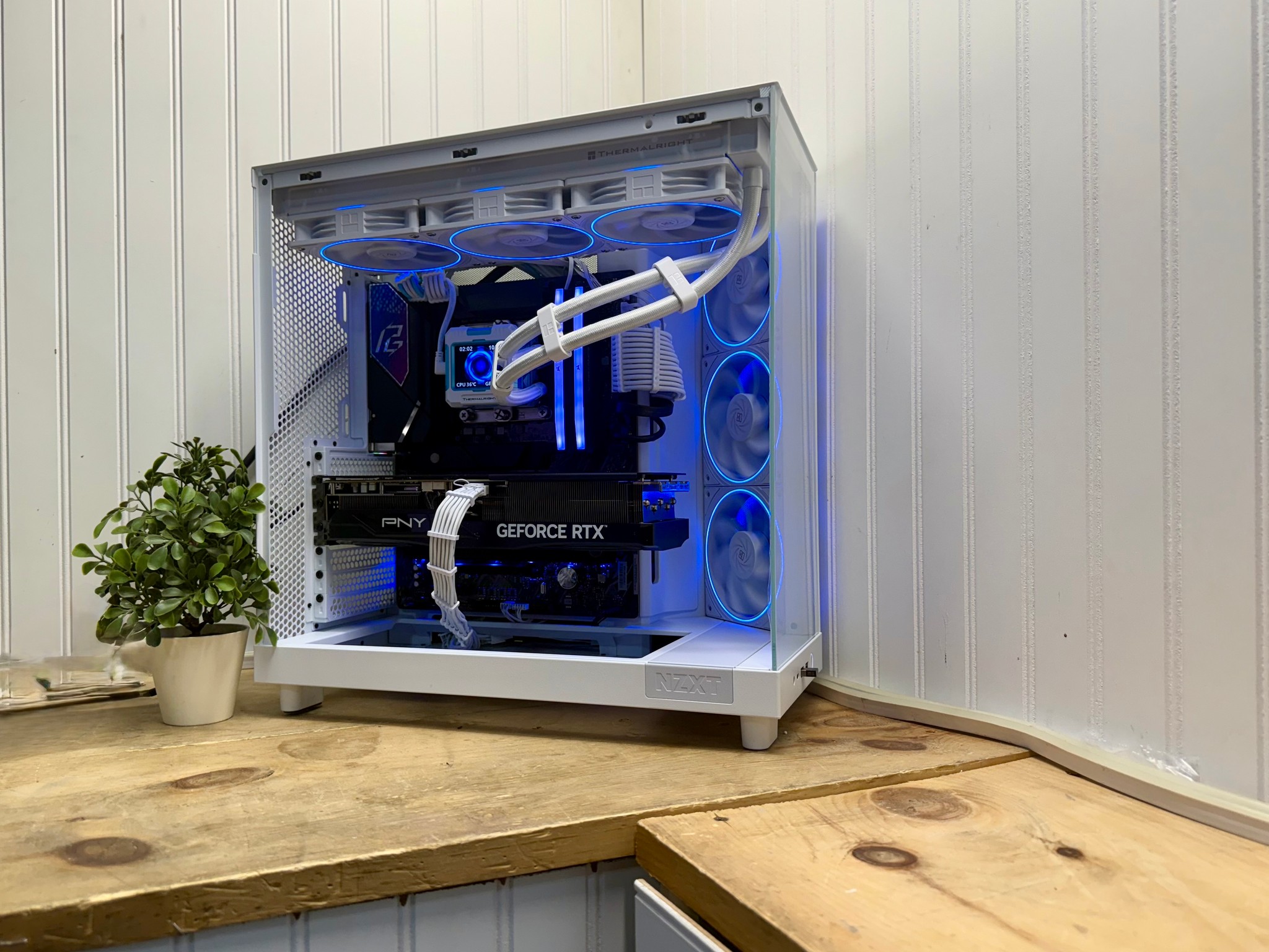White Warrior 1440/4K  265k/RTX 5070 Ti/2TB nvm/32g DDR5/360mm AIO/850watt psu