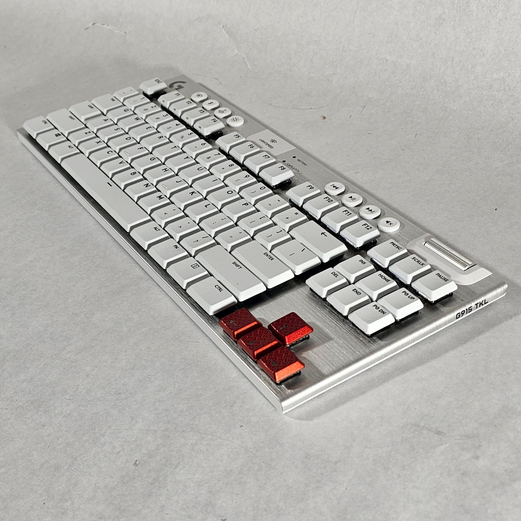 Logitech G915 TKL LIGHTSPEED Wireless RGB Mechanical Gaming Keyboard (Tactile) - White/Silver