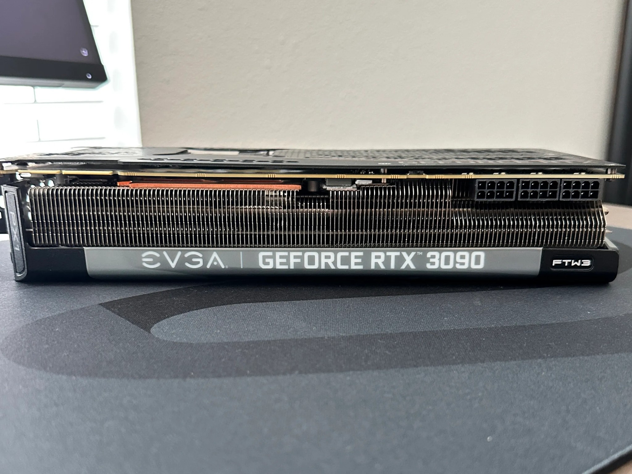 NVIDIA 3090 EVGA FTW3 ULTRA