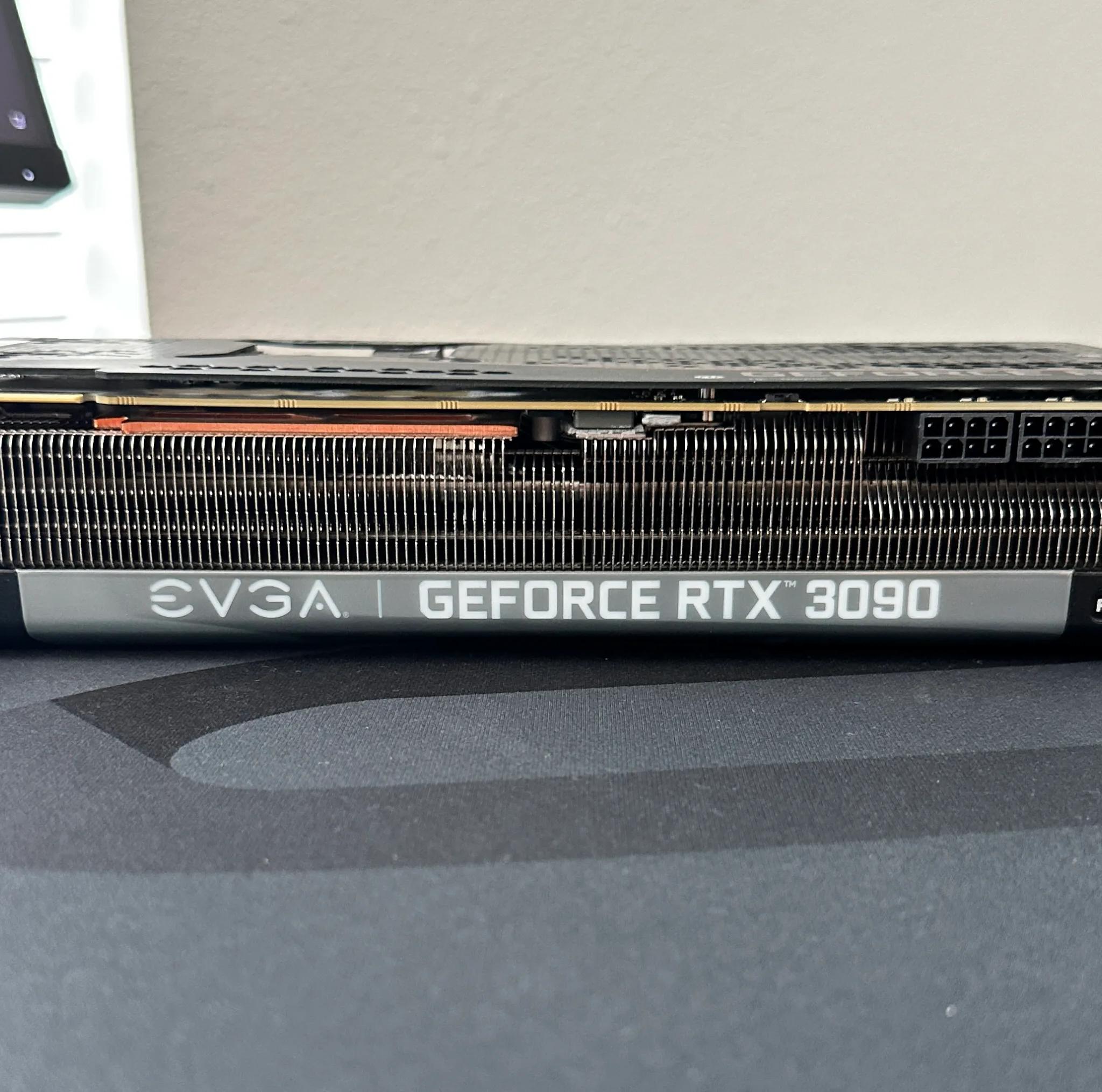 NVIDIA 3090 EVGA FTW3 ULTRA