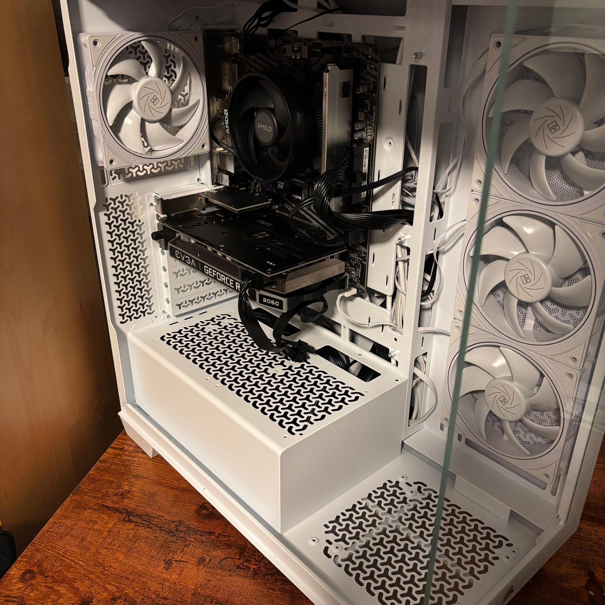 Budget Baller PC Ryzen 5 4500 • RTX 2060 • 16 GB RAM • Windows 11 • Corsair 3500X White