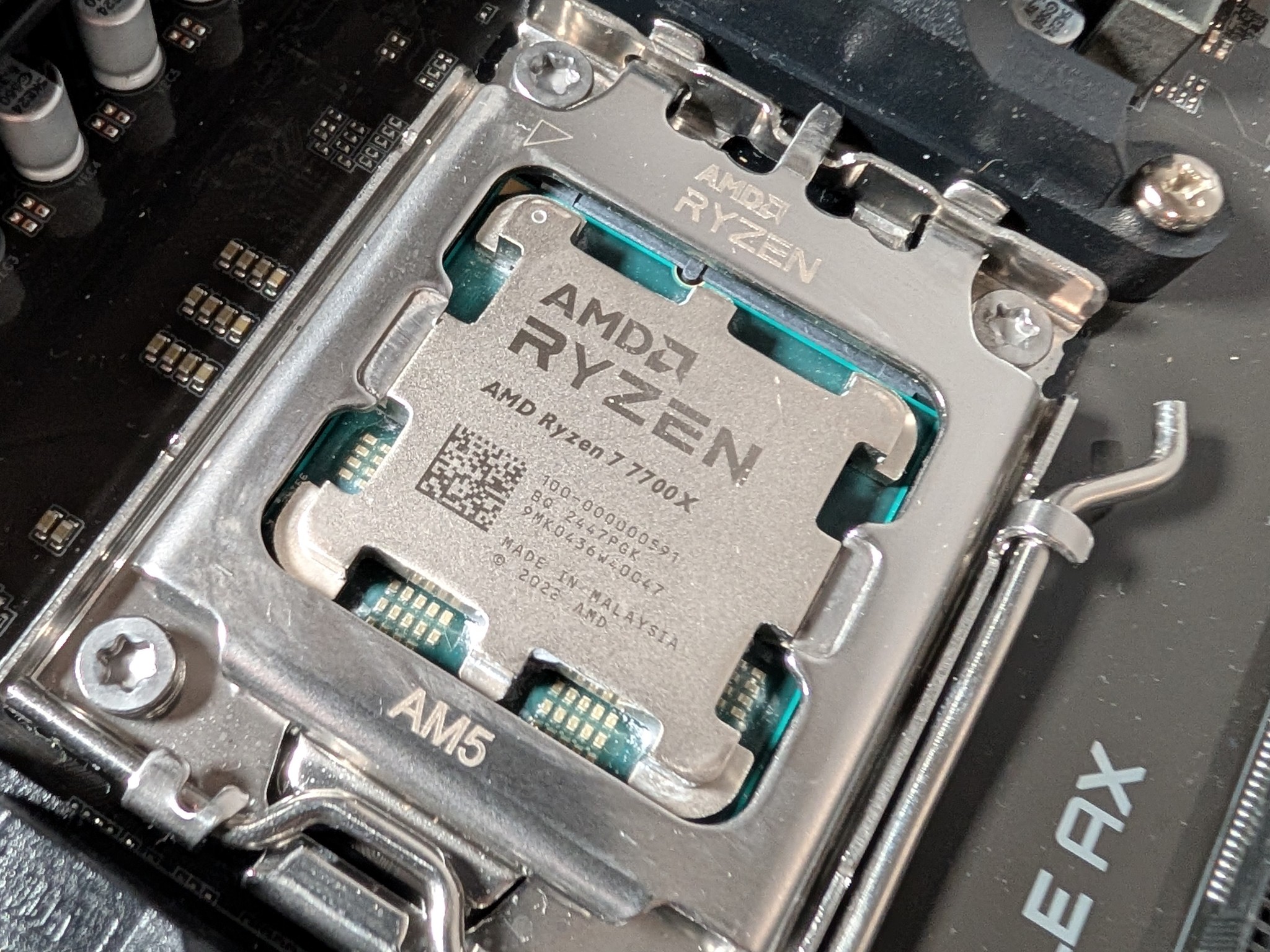 7700X CPU + B650 Motherboard Bundle