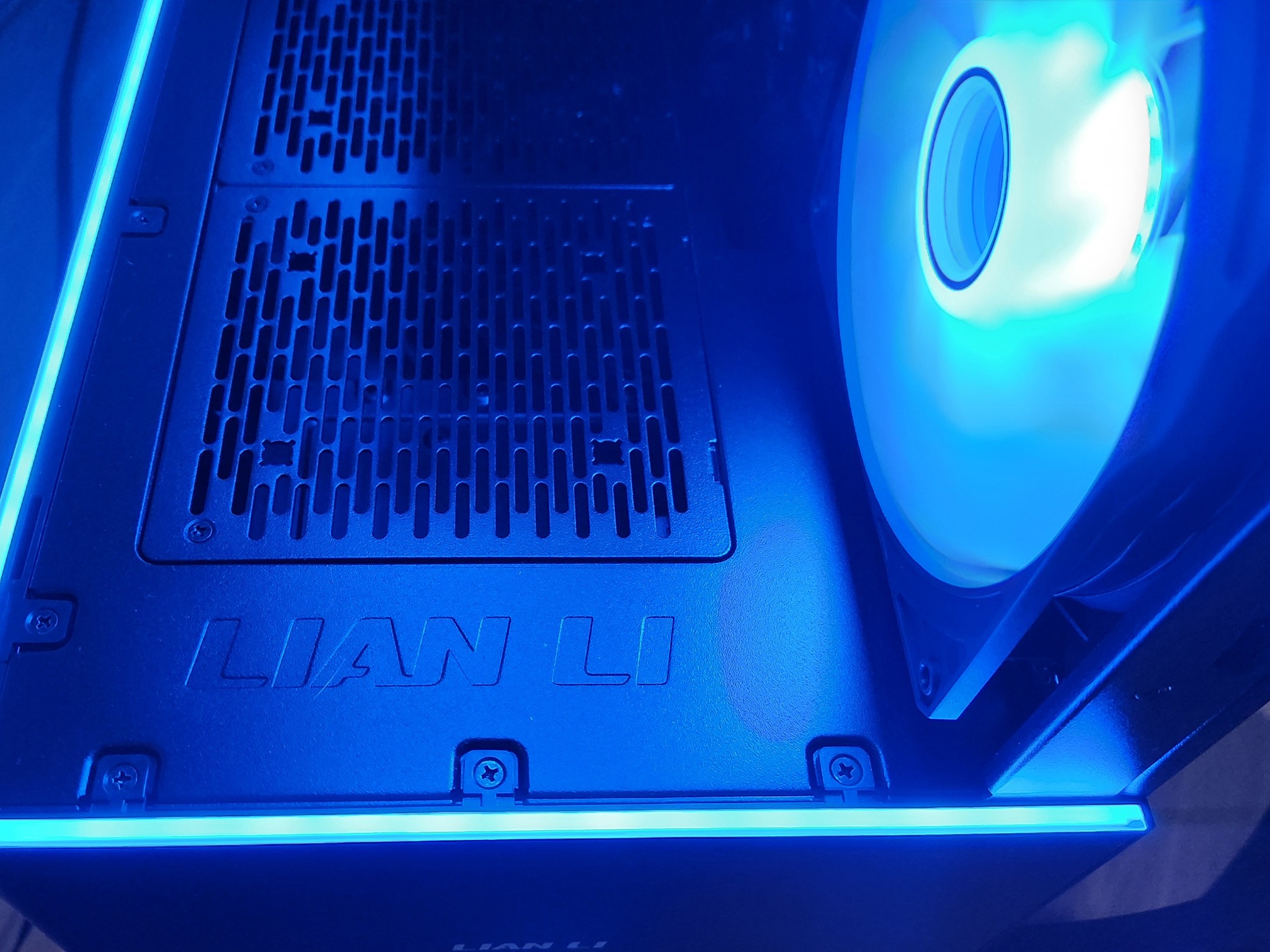 Ryzen 7700x | RX 9060XT | 32GB DDR5 6000 CL36 | 8TB Storage | All New High Quality Parts