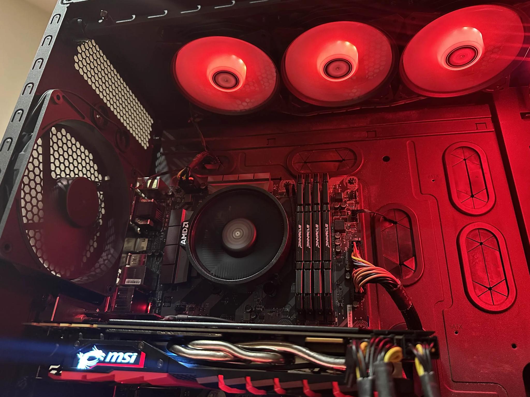 Gaming PC - AMD Ryzen 5 1600 | MSI NVIDIA GeForce GTX 1070 | 32GB RAM | 1TB SSD