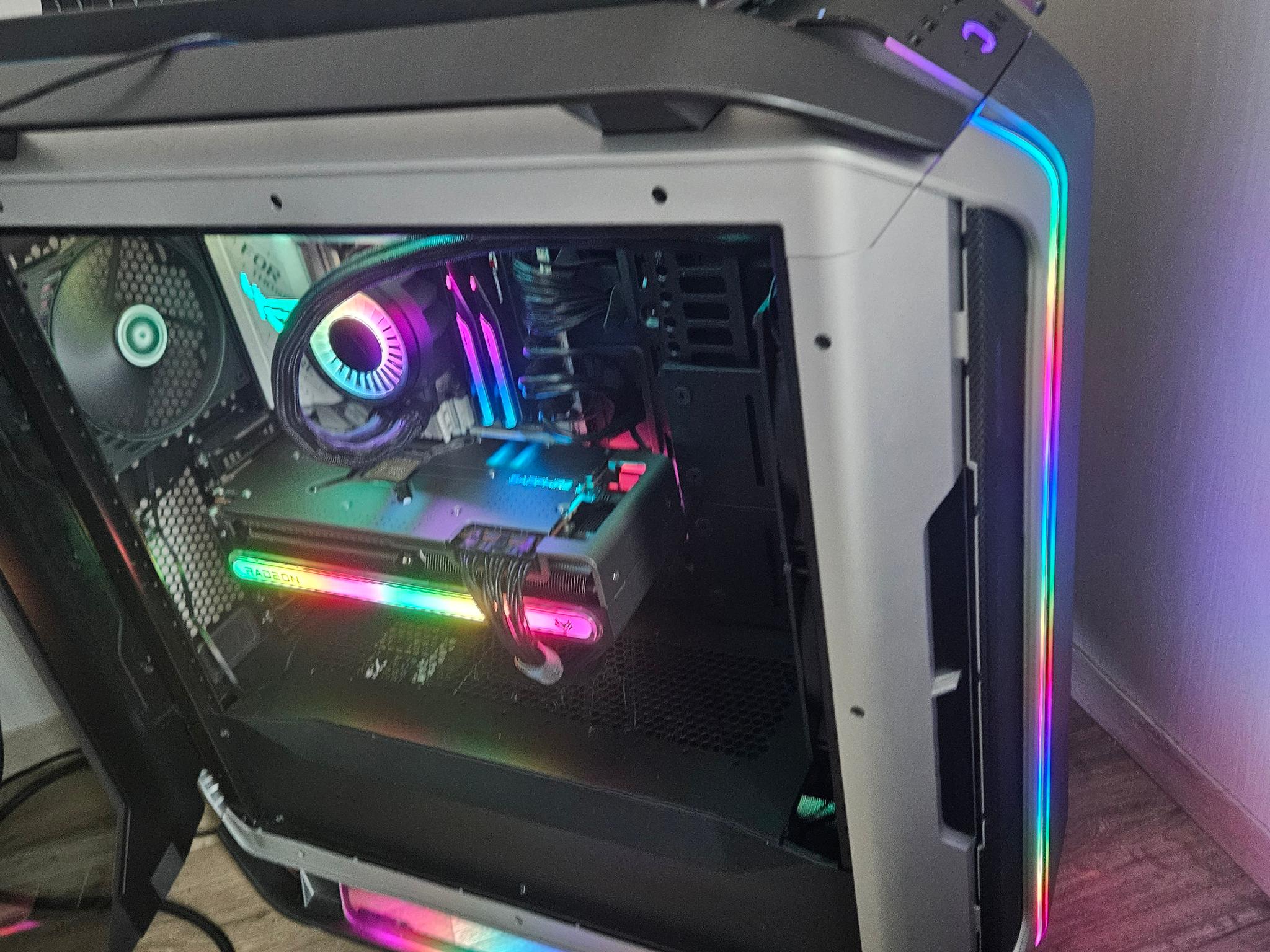 C700M, Sapphire 7900 XTX 24 GB, 4TB + 1 TB Nvme, Ryzen 9 9950X3D, 32 GB RAM , 1200W Seasonic PSU