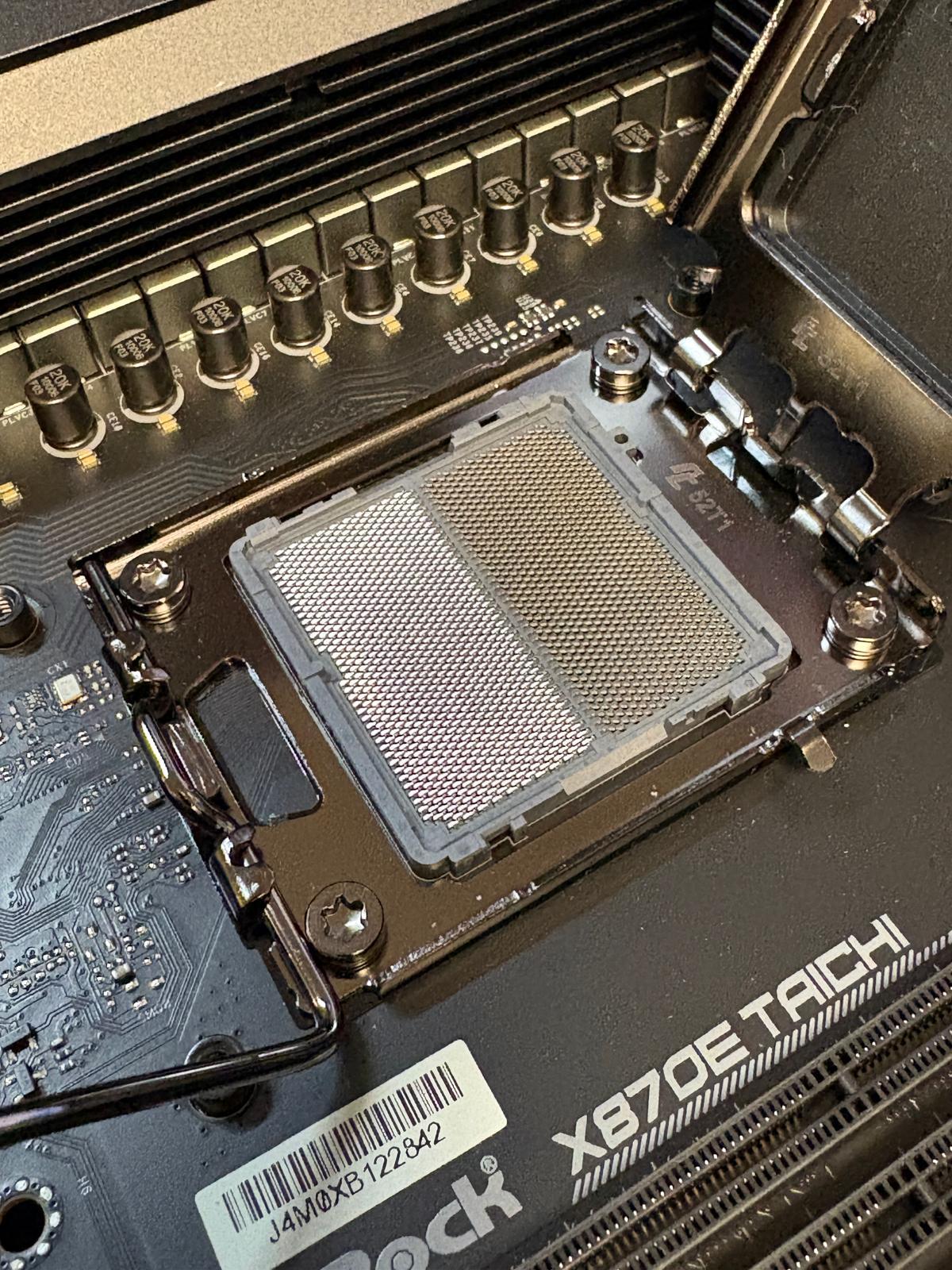 USED & FUNCTION GOOD - ASRock X870E Taichi Wifi_Extended ATX Motherboard