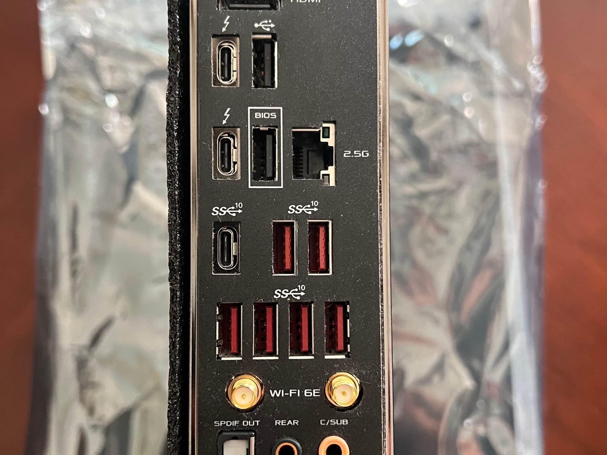 ROG MAXIMUS Z790 HERO BUNDLE WITH 360 AIO.