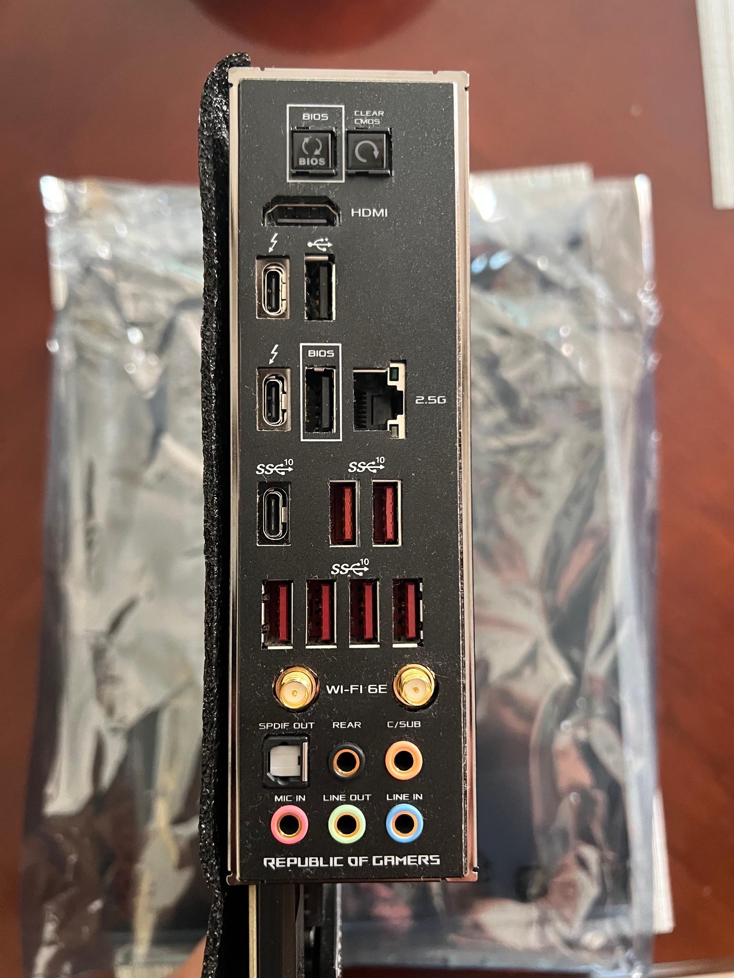 ROG MAXIMUS Z790 HERO BUNDLE WITH 360 AIO.