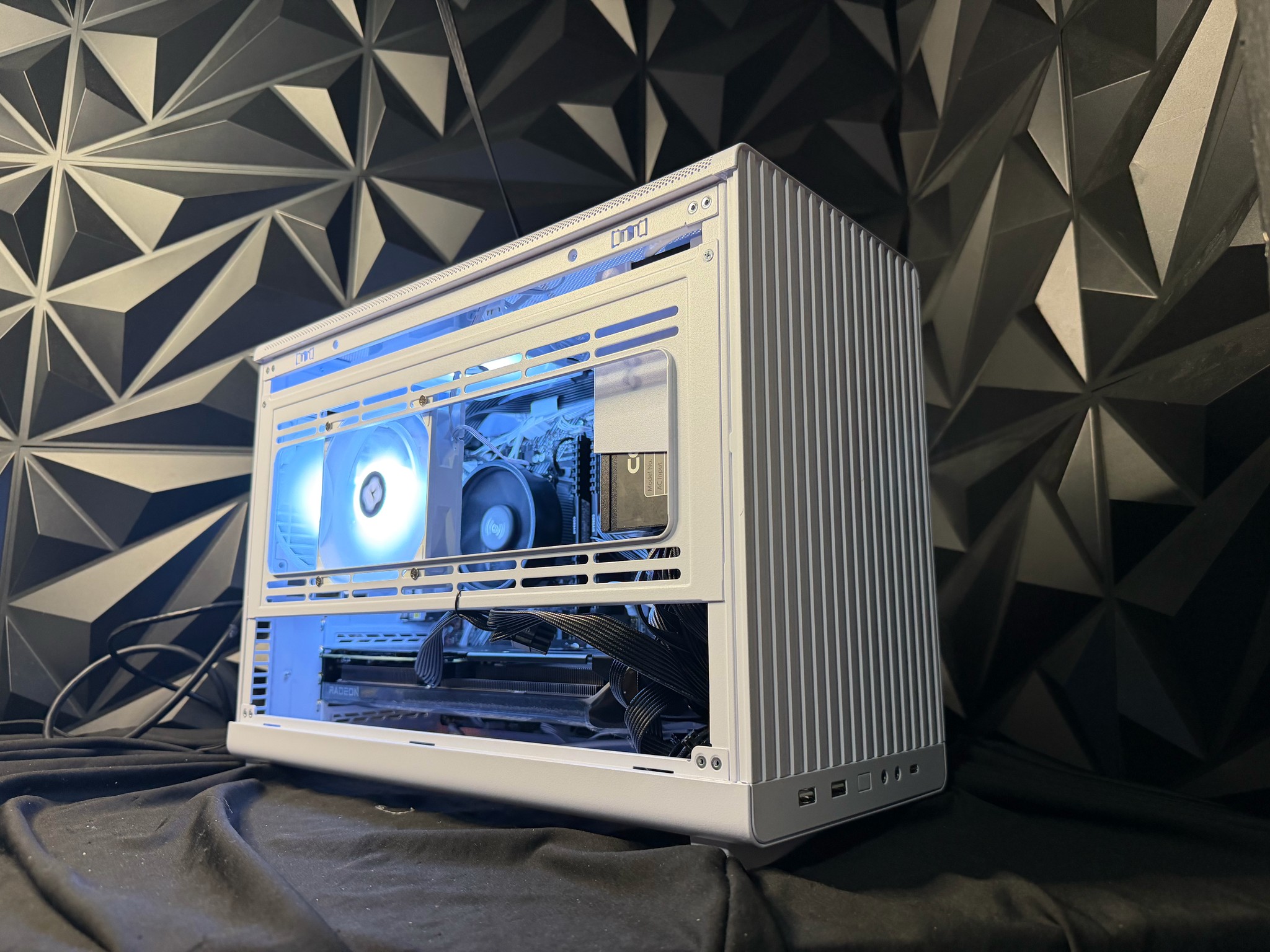 ❄️🎮 ICE GAMER 5590XT 🎮❄️ Ryzen 5 5500| RX 9060XT| 16 GB DDR4| 1.25 TB NVMe| 650W PSU