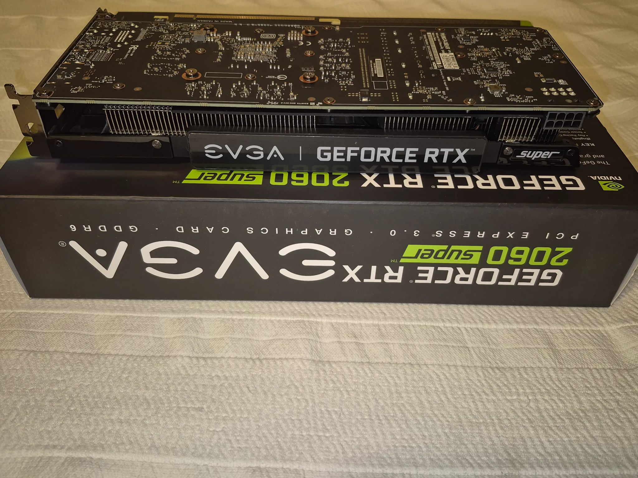 Nvidia RTX 2060 Super 8GB DDR6 (Retail EVGA GeForce RTX 2060 SUPER SC BLACK GAMING 08G-P4-3062-KR)