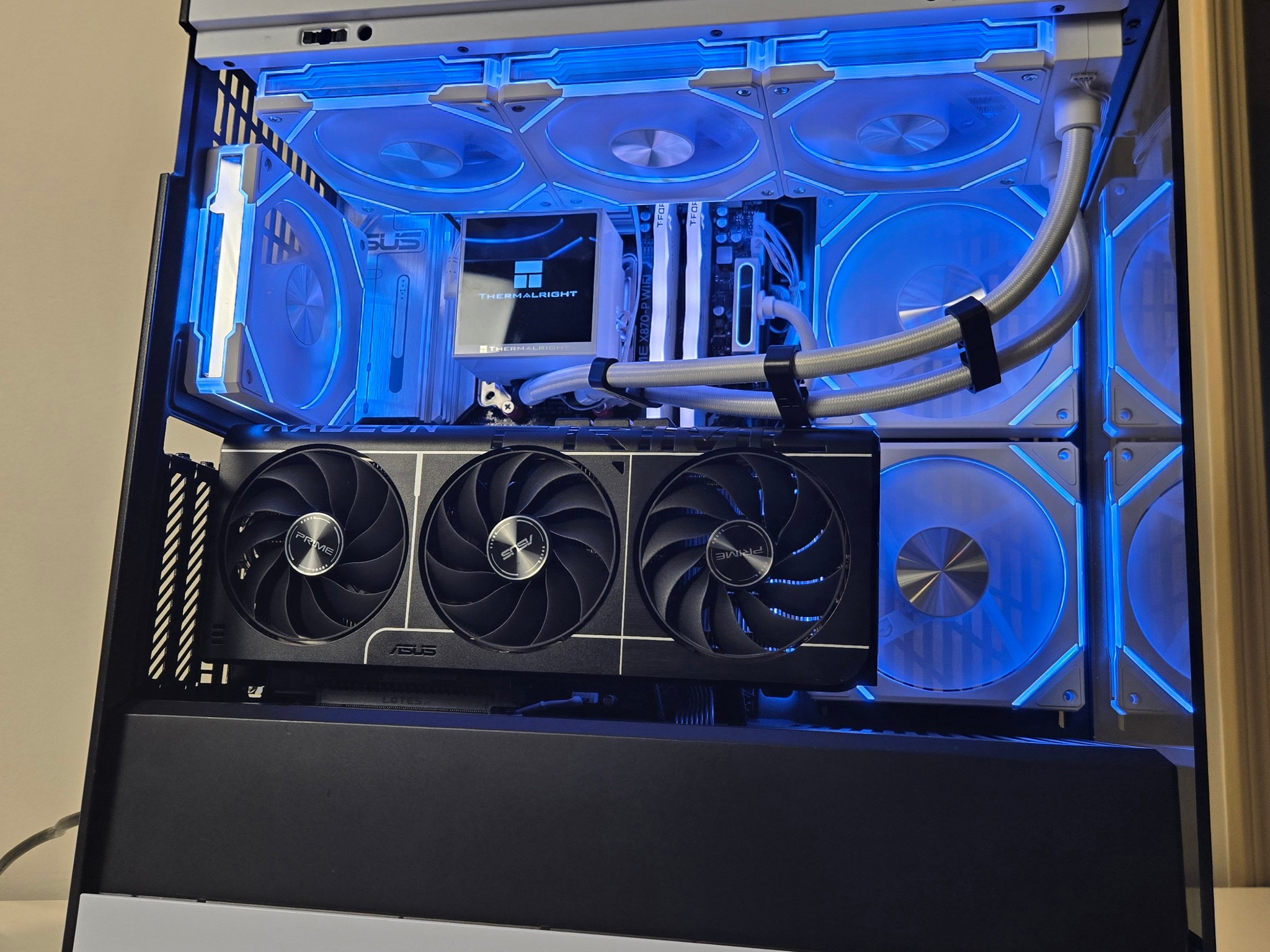 RX 9070 XT | Ryzen 7 9700X | 32gb DDR5 | 1tb NVME 🔥