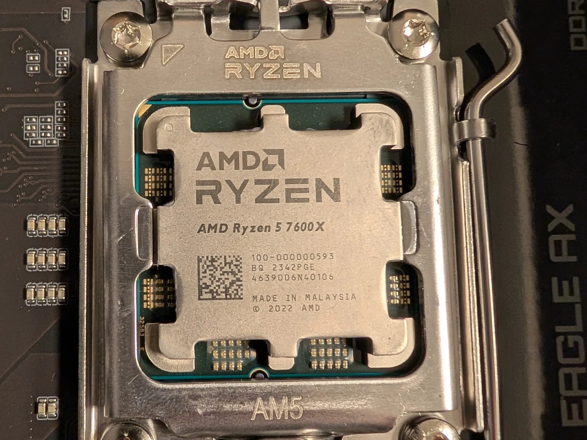 Ryzen 5 7600X | Gigabyte Eagle AX B650 | 64GB DDR5 RAM| 3TB SSD