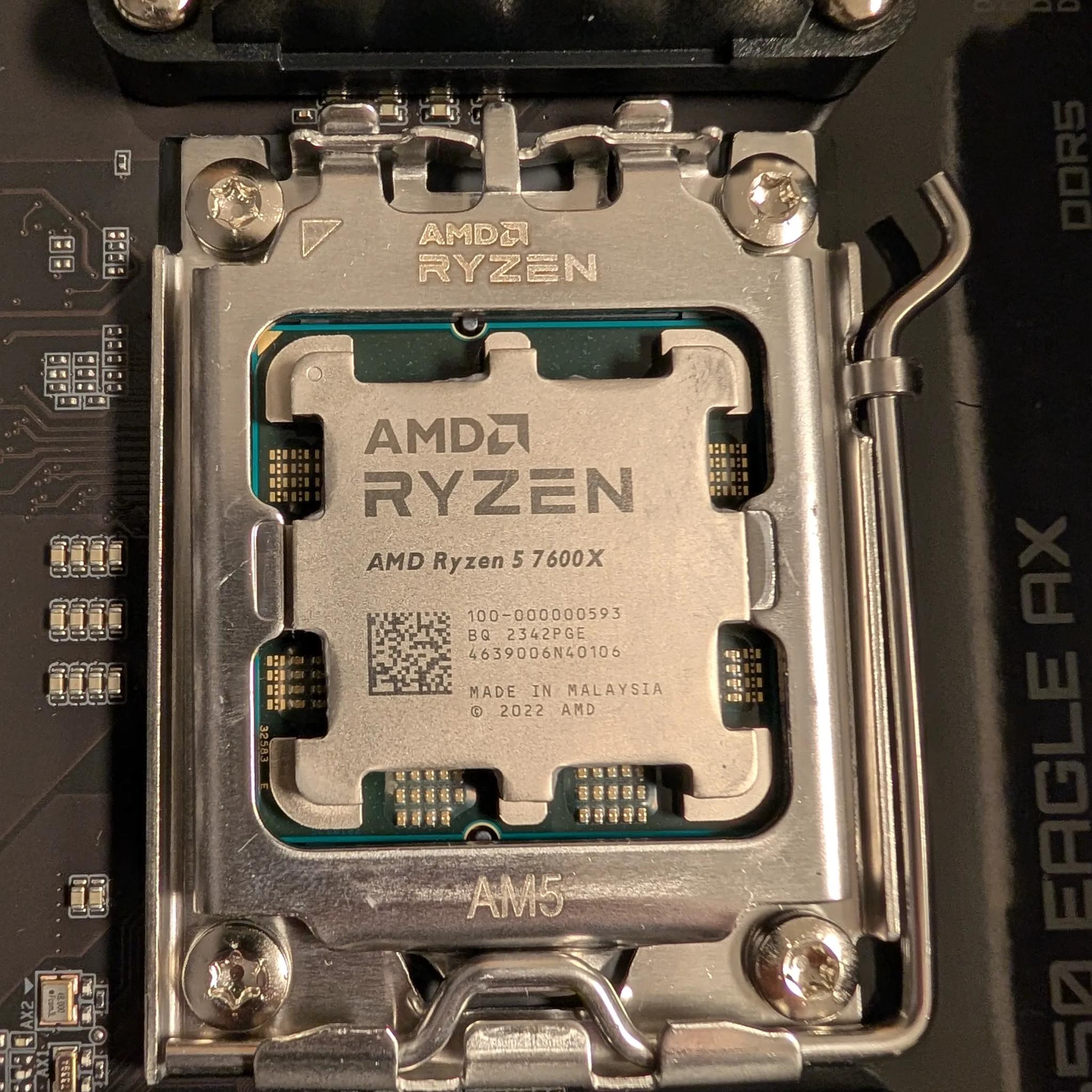 Ryzen 5 7600X | Gigabyte Eagle AX B650 | 64GB DDR5 RAM| 3TB SSD