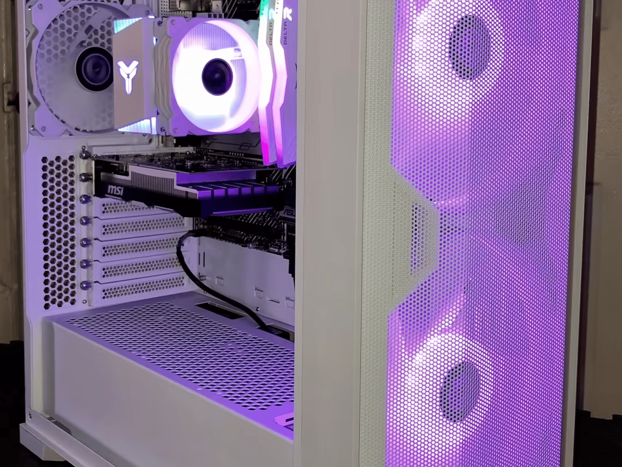 GAMING PC Intel i5 11400F All-White PC 