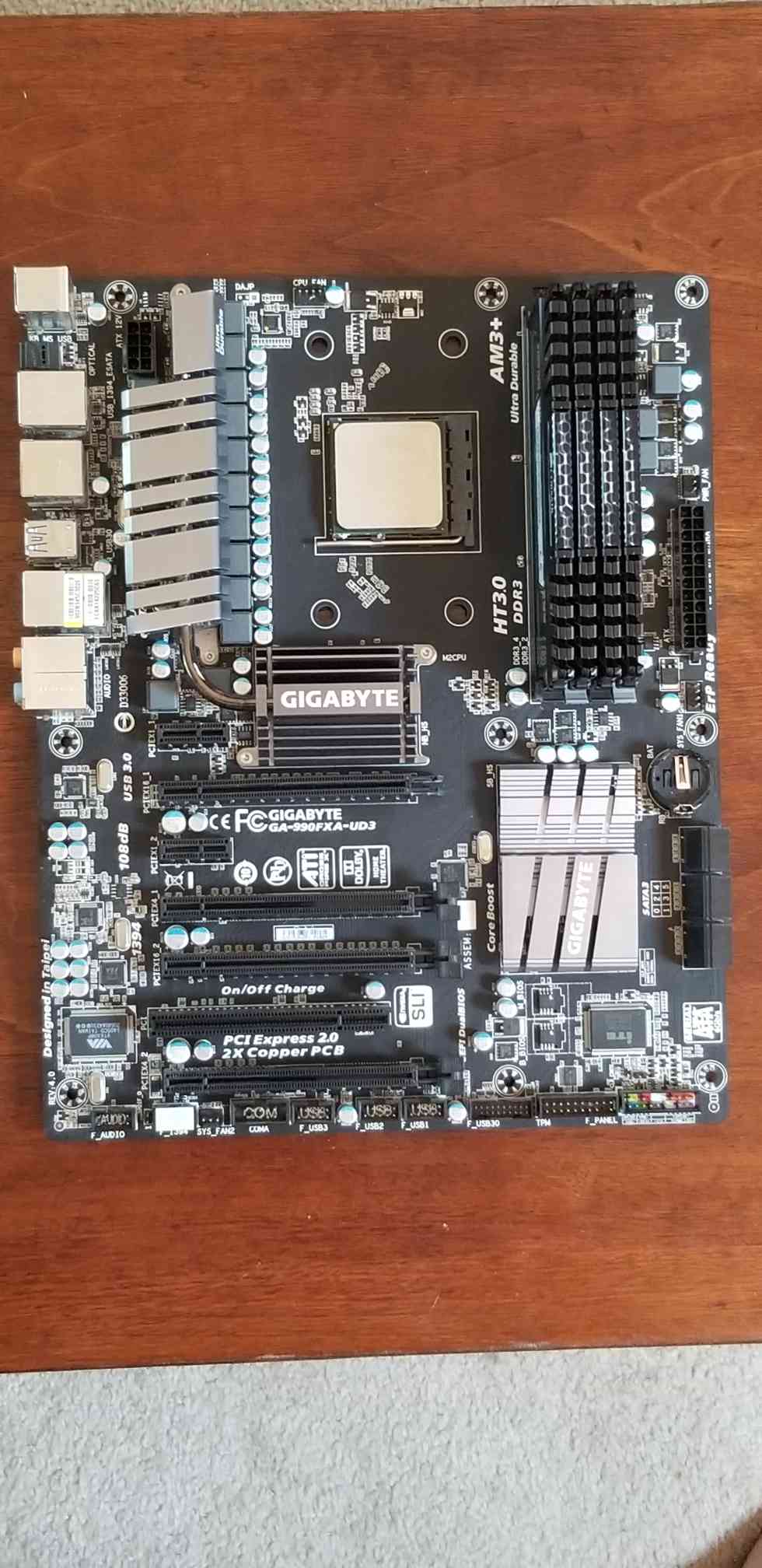 AMD FX 8350 (8 Cores 8 Threads) + Gigabyte GA-990FXA-UD3 + 16GB (4x4) DDR3 Bundle (Read Description)