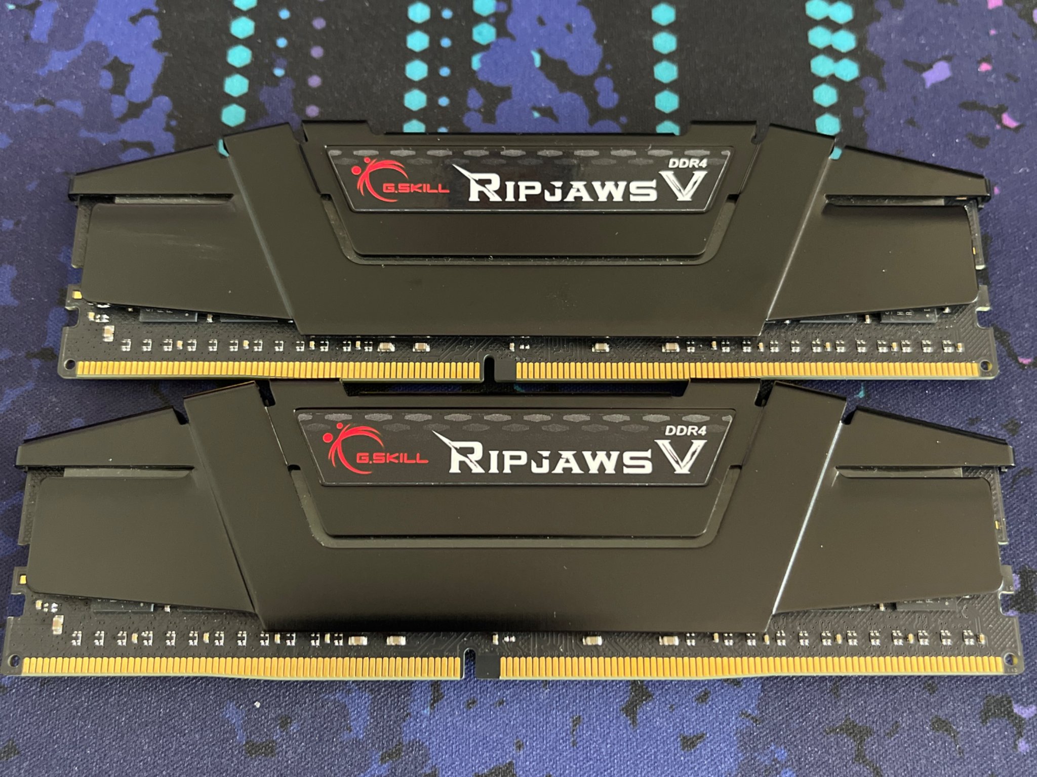 ⚠️LIKE NEW⚠️ DDR4-4600 CL20 G.Skill Ripjaws V 64 GB (2 x 32 GB)