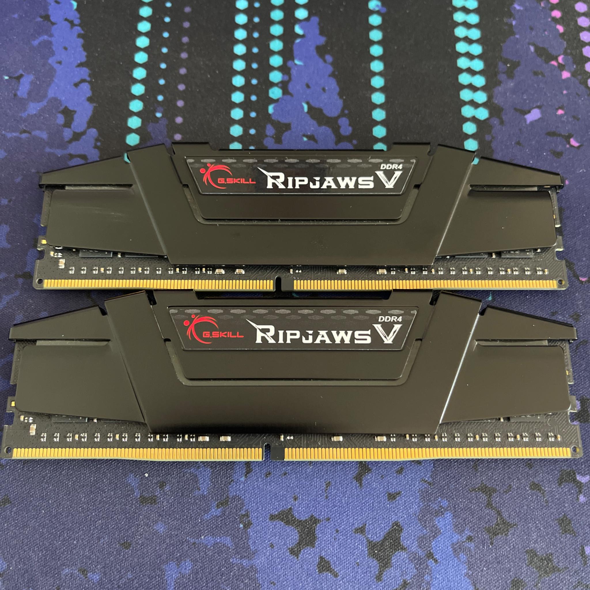 ⚠️LIKE NEW⚠️ DDR4-4600 CL20 G.Skill Ripjaws V 64 GB (2 x 32 GB)