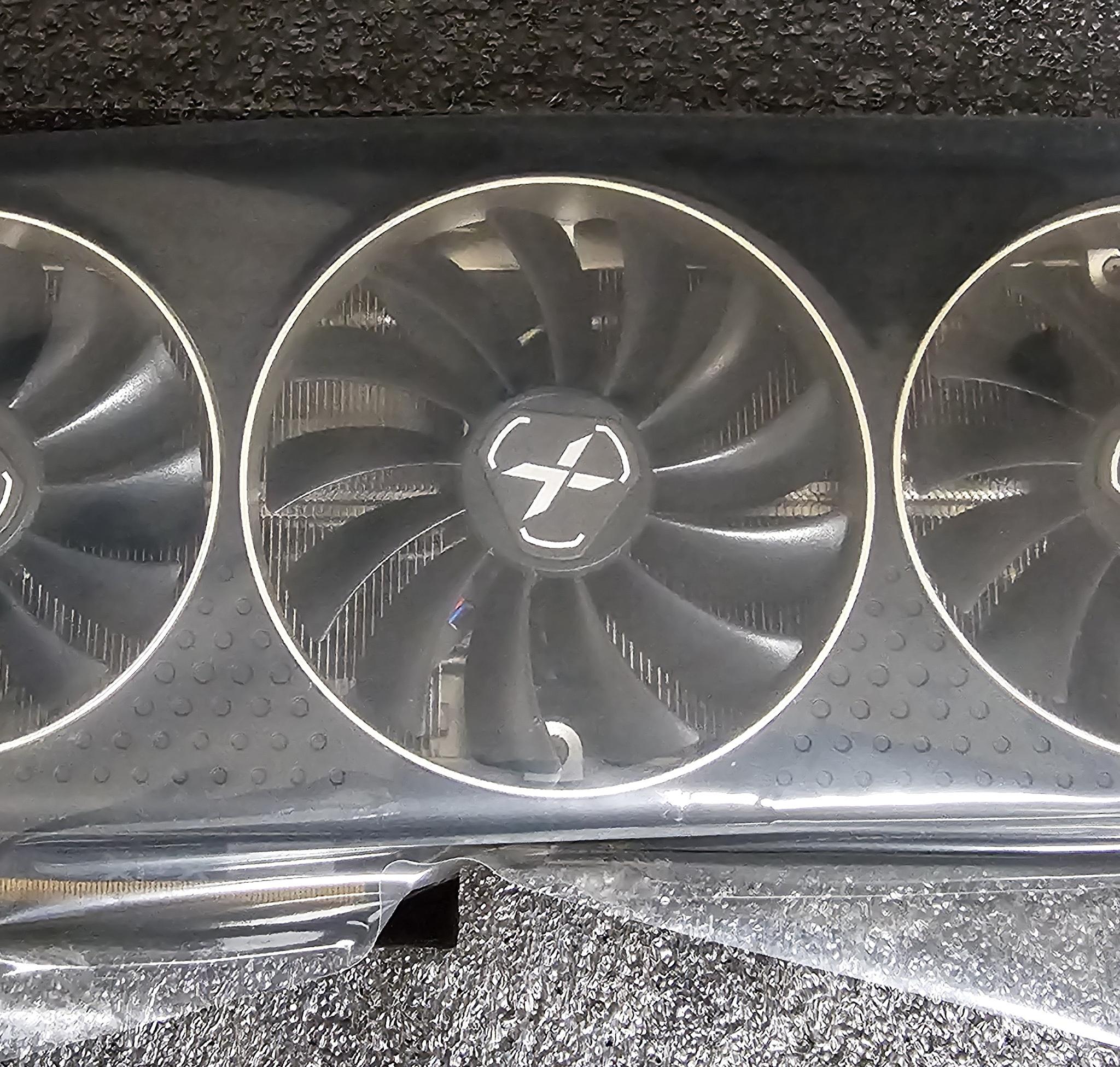 XFX Speedster QICK 319 Core Radeon RX 6700 XT
