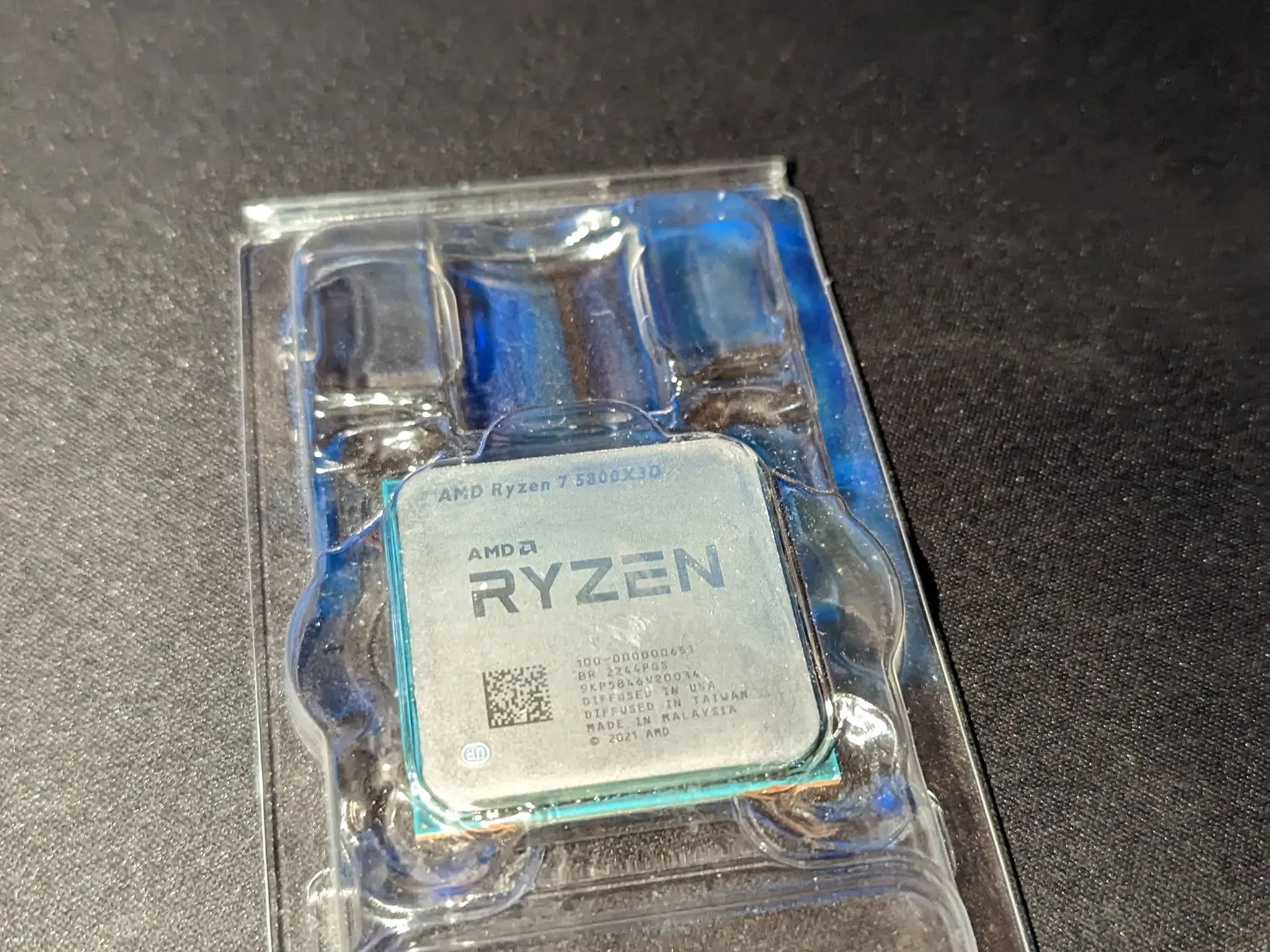USED AMD Ryzen 7 5800X3D