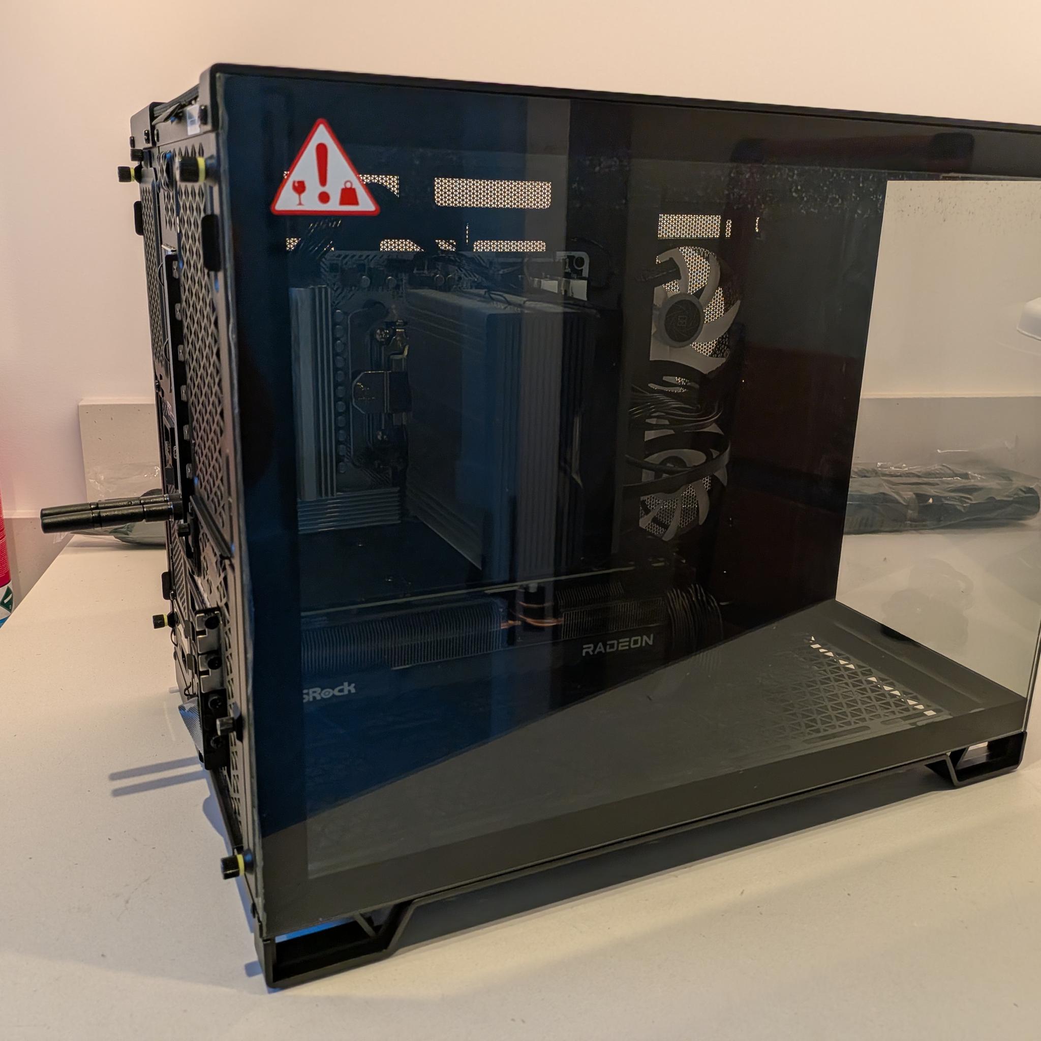 1440p Cube Rex - Radeon RX 7700 XT, Ryzen 5 7600, 32 GB DDR5 RAM, 2 TB Gen 4 NVME, RGB