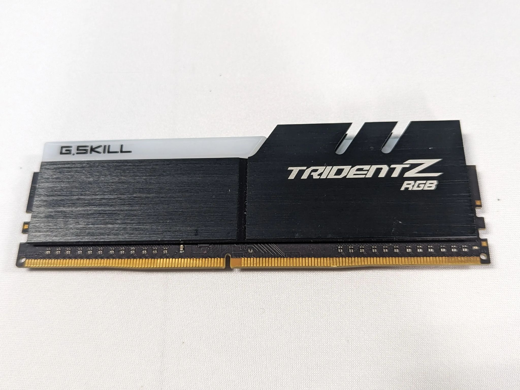 8gb Stick G. Skill Trident Z RGB 3200