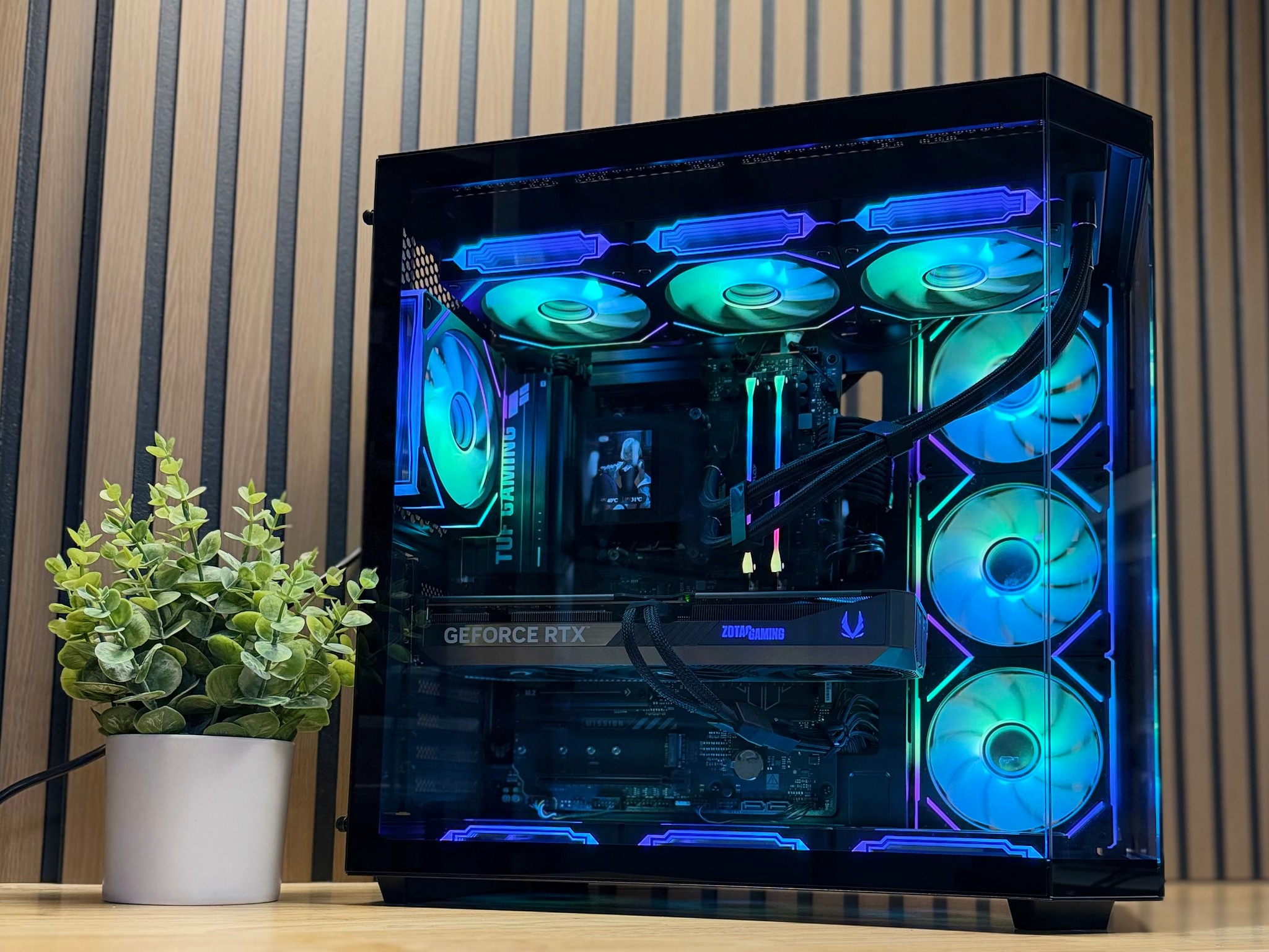 RTX 5070 OC Gaming PC – Ryzen 7 7700X | 32GB DDR5 | 1TB Samsung 990 Pro | B650E-E WiFi