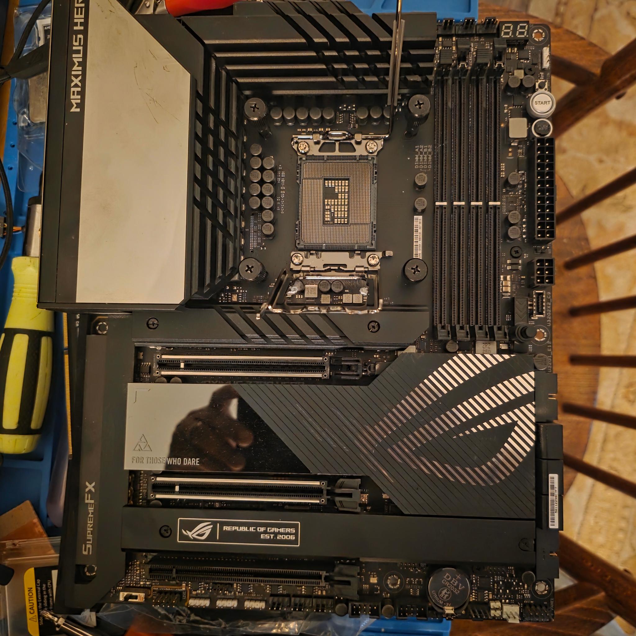 ROG MAXIMUS  Z790 HERO