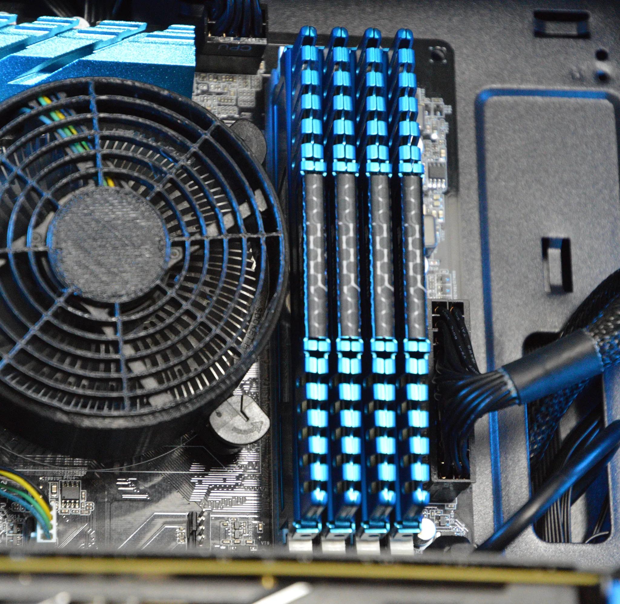 🔮⚫️ | R9 380 4GB | INTEL i5-4590 | 16GB RAM | 500GB SSD | Crystal Void |
