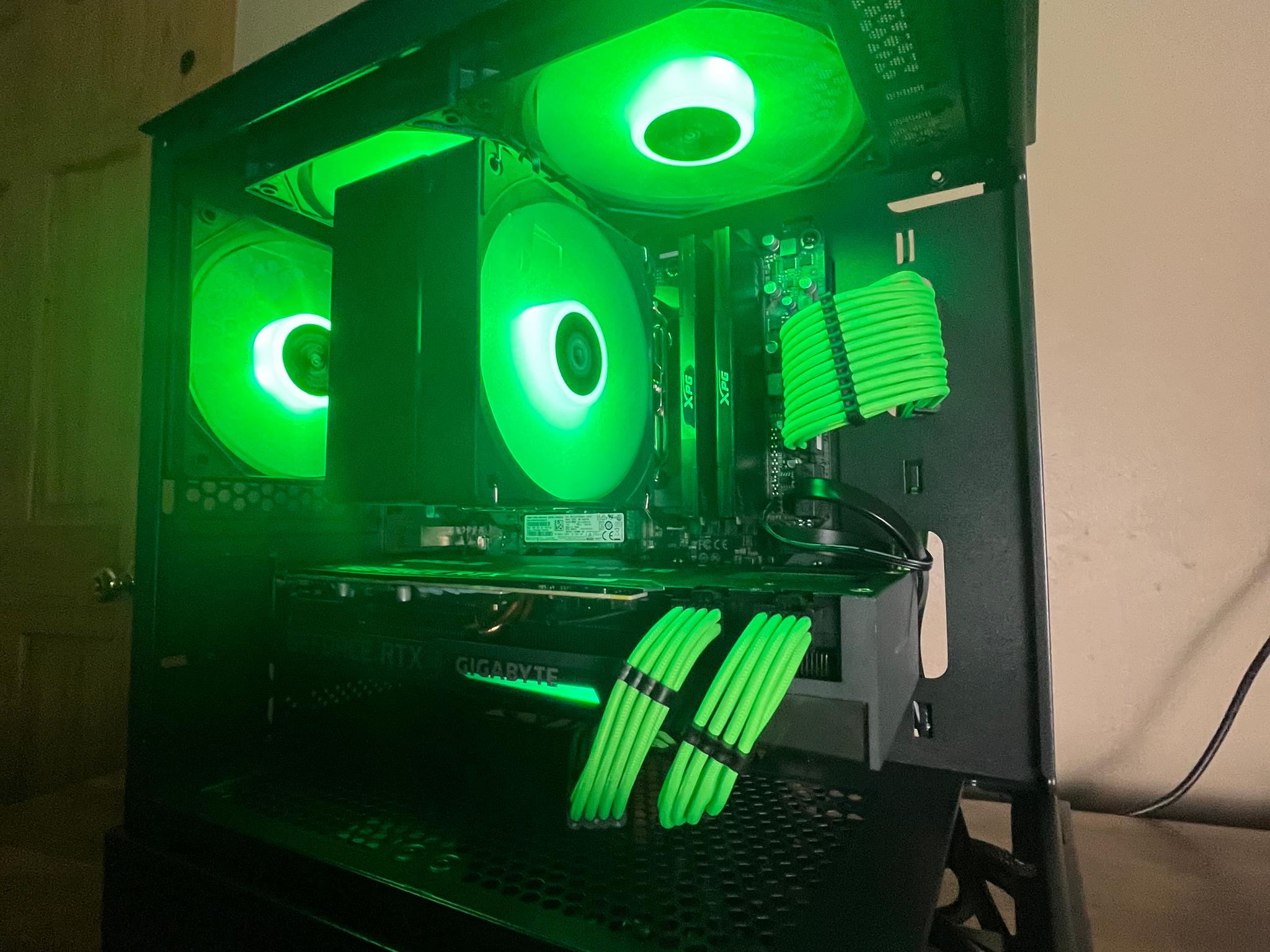 💚🖤Emerald Force Gaming PC🖤💚RTX 3070TI💚🖤Ryzen 5 7600🖤💚16GB DDR5💚🖤1TB NVME SSD🖤💚