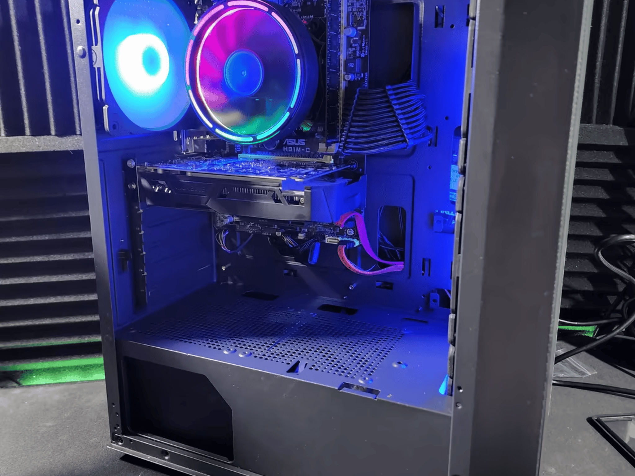 GreyScaled | i5 4590S - GTX 1050TI - 120GB SSD 1TB HDD 